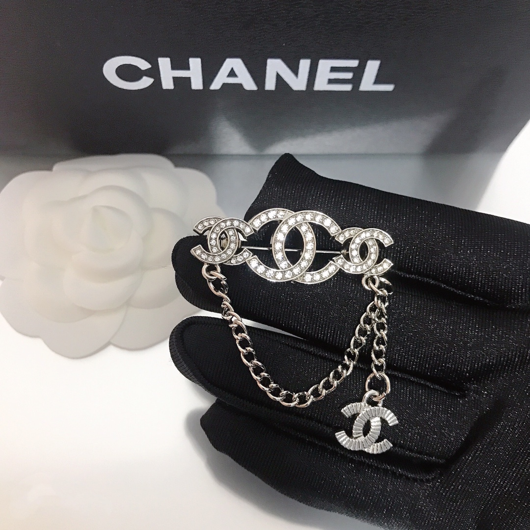 CC- Full Diamond with chain 45MM*25MM