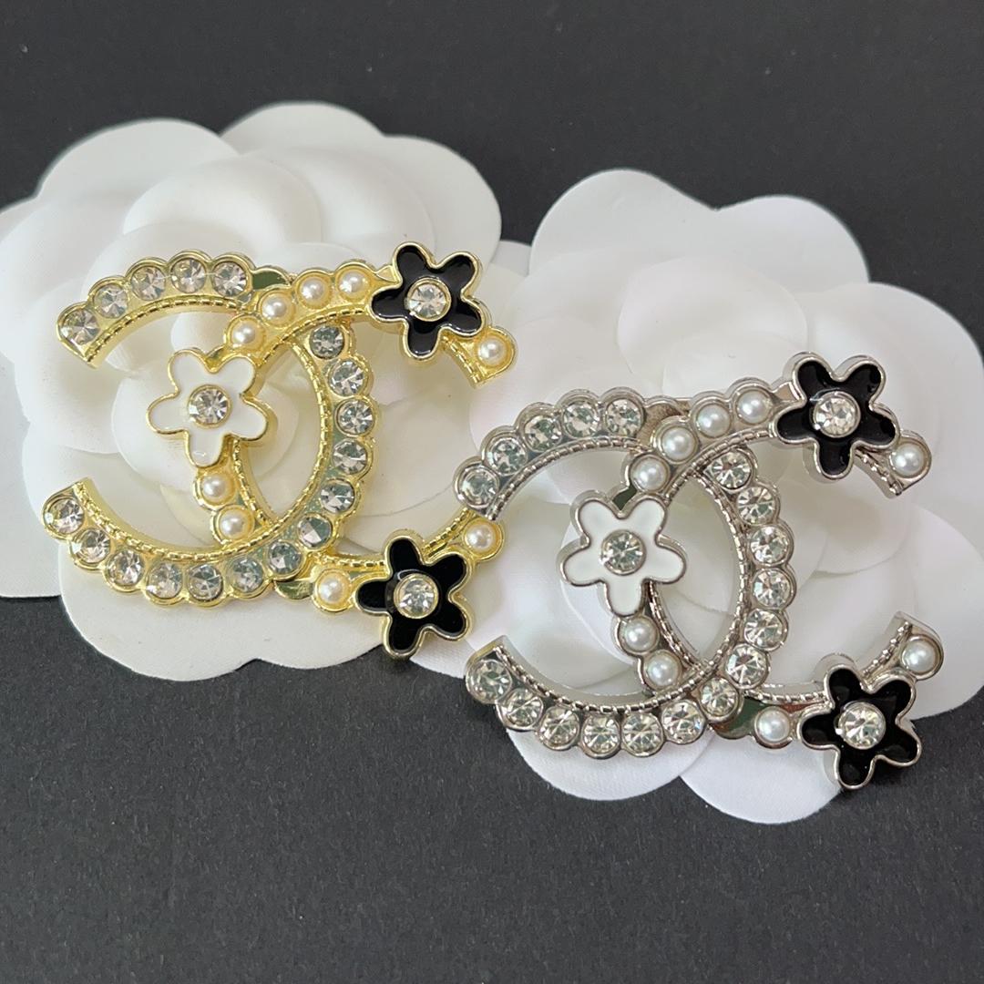 CC-With flower and diamonds 47MM*42MM