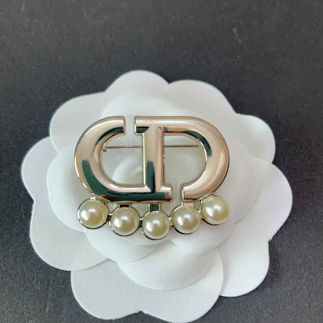 CD-Metal Signage with pearls 40MM*32MM