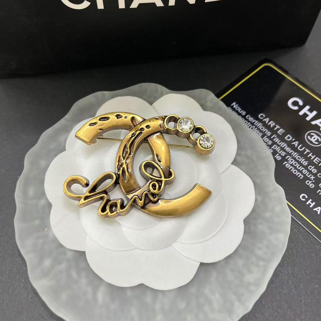 CC-Metal Signage with diamonds 47MM*38MM