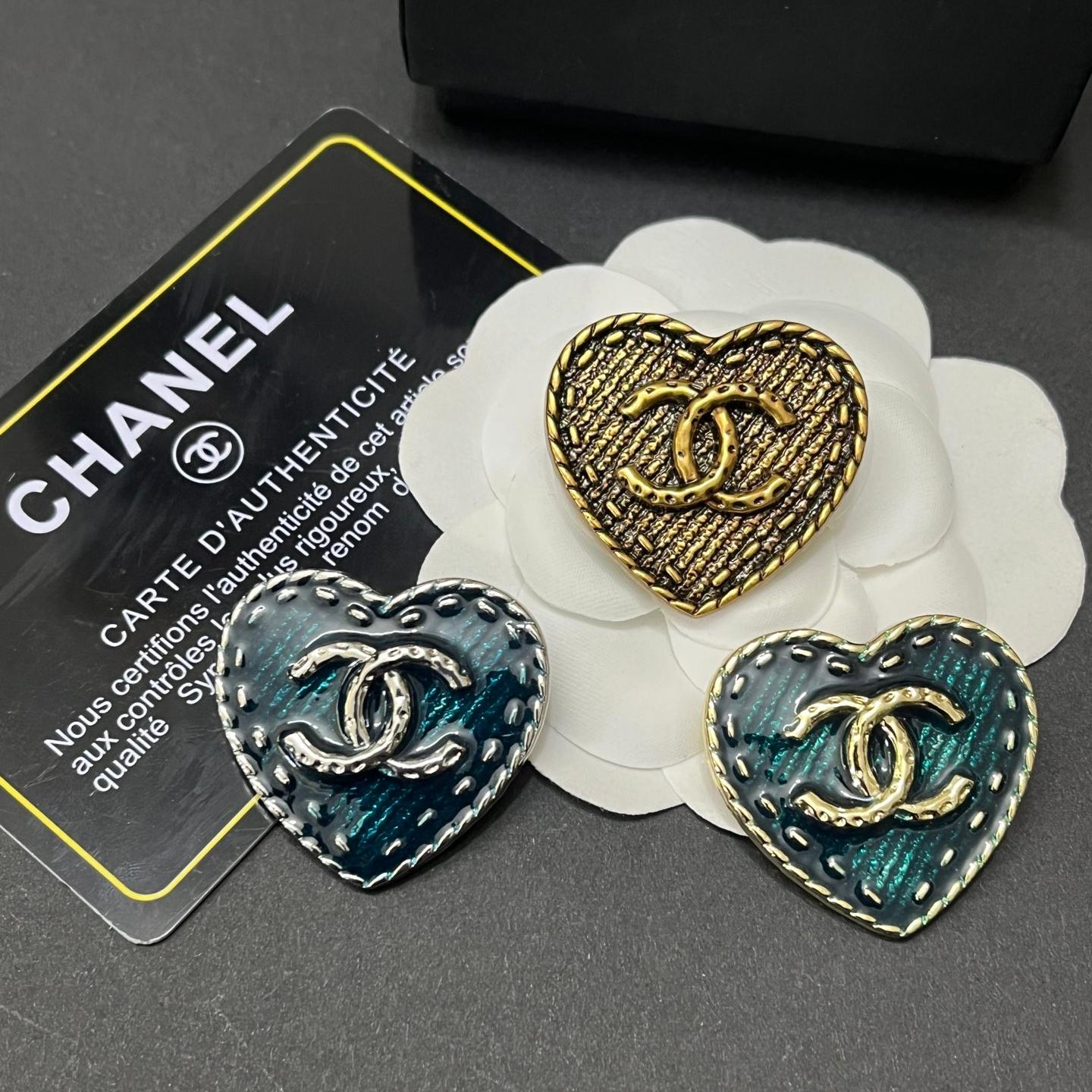 CC- Metal Signage Love Shape 33MM*33MM