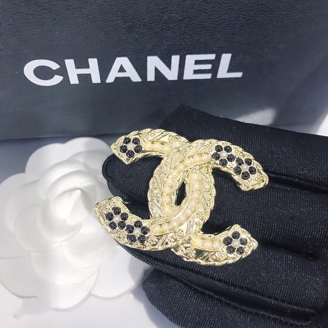 CC-With black flower and pearls 50MM*36MM