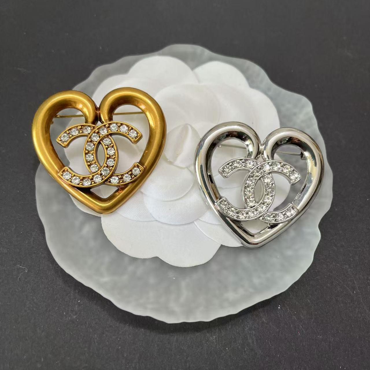 CC-Love Shape With diamond 40MM*40MM