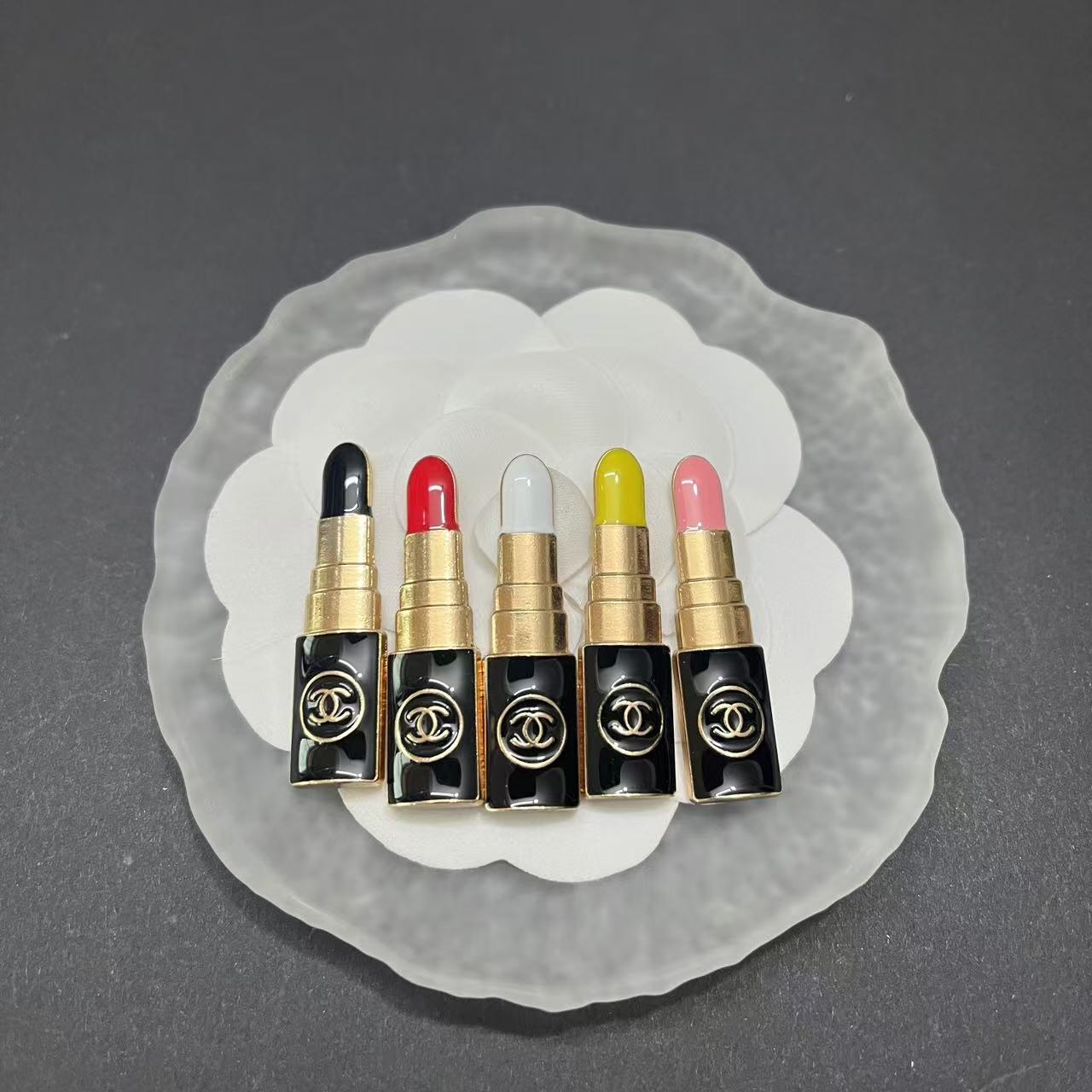 CC-Lipstick shape flat-backed 37MM*10MM