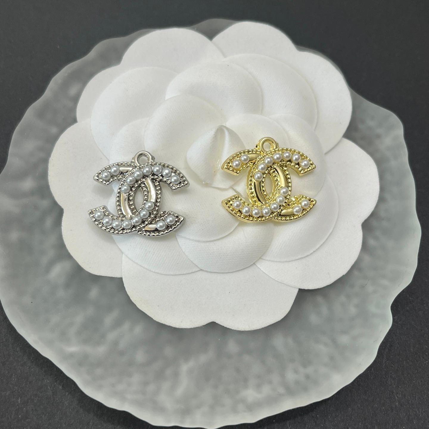 CC-Surface-applied pearl 21MM*19MM