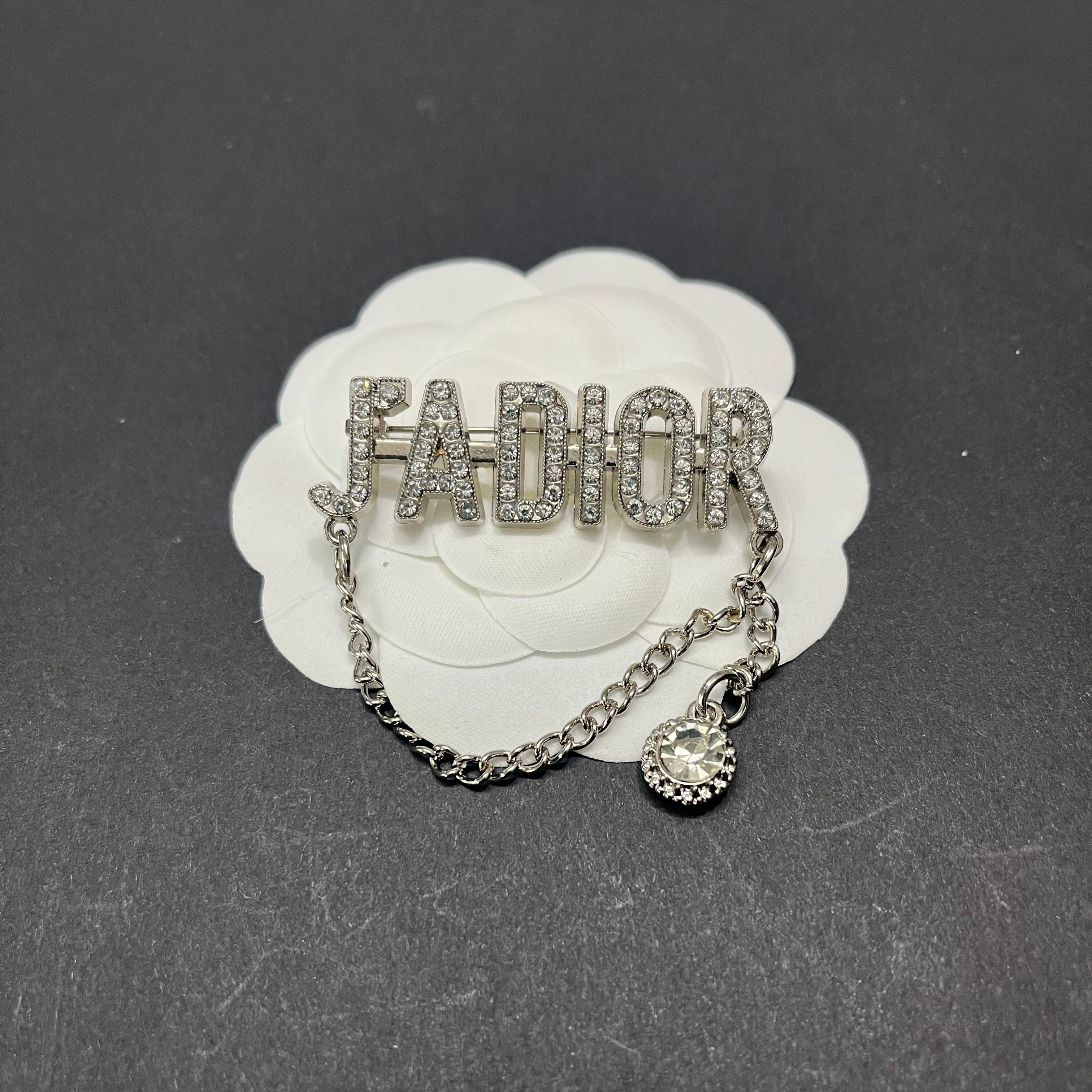 DR-Full Diamond with chain 45MM*20MM