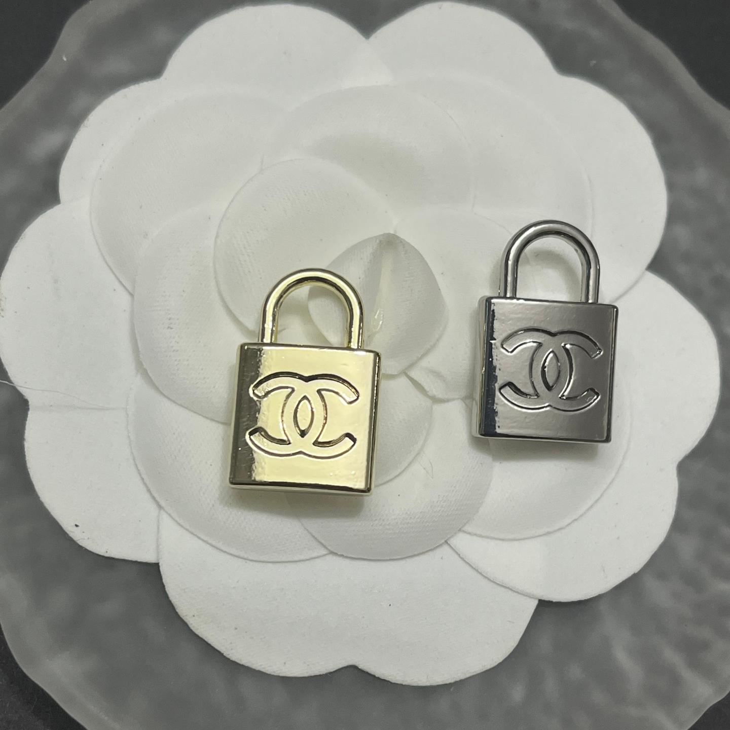 CC-Lock shape Metal Signage 22MM*13MM