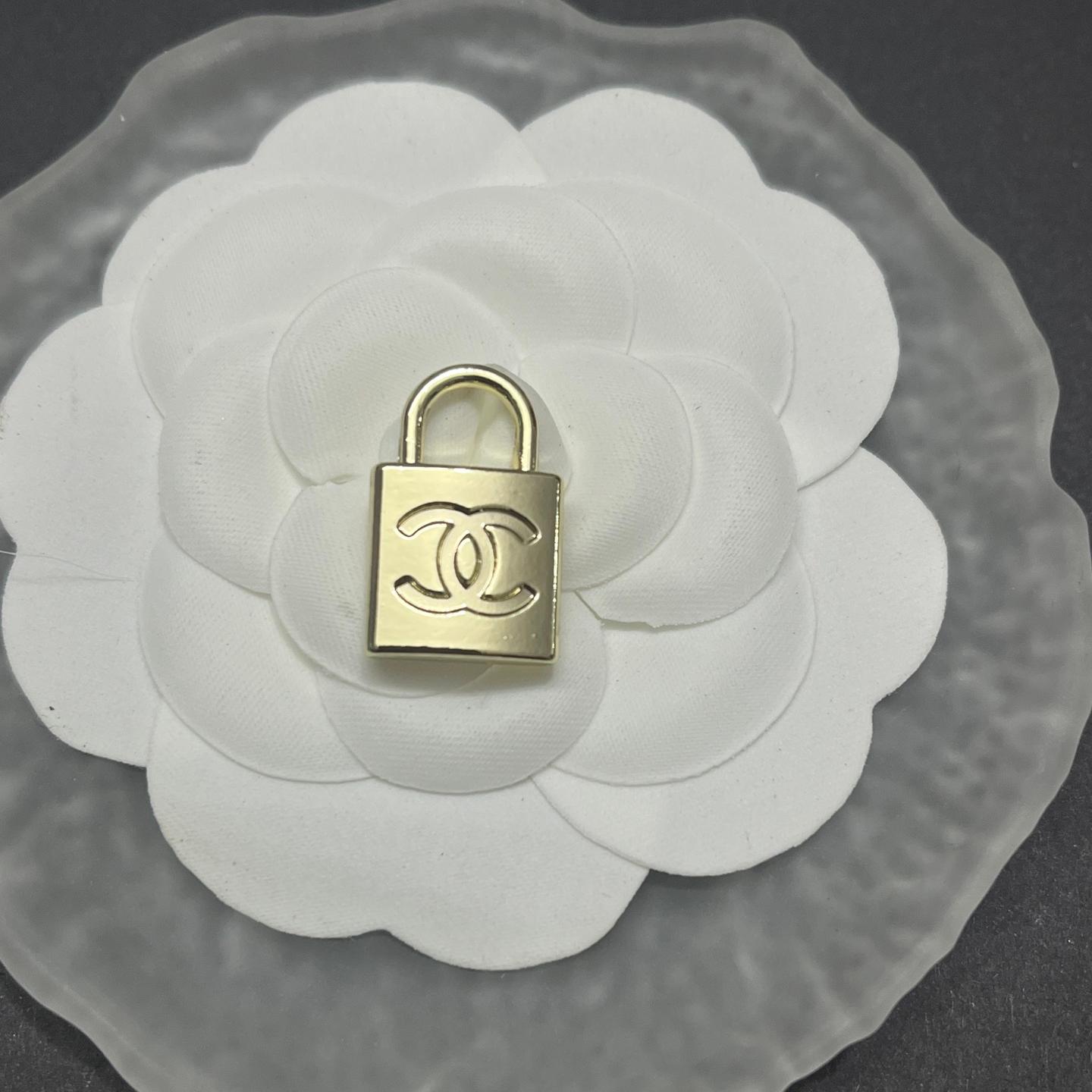 CC-Lock shape Metal Signage 22MM*13MM