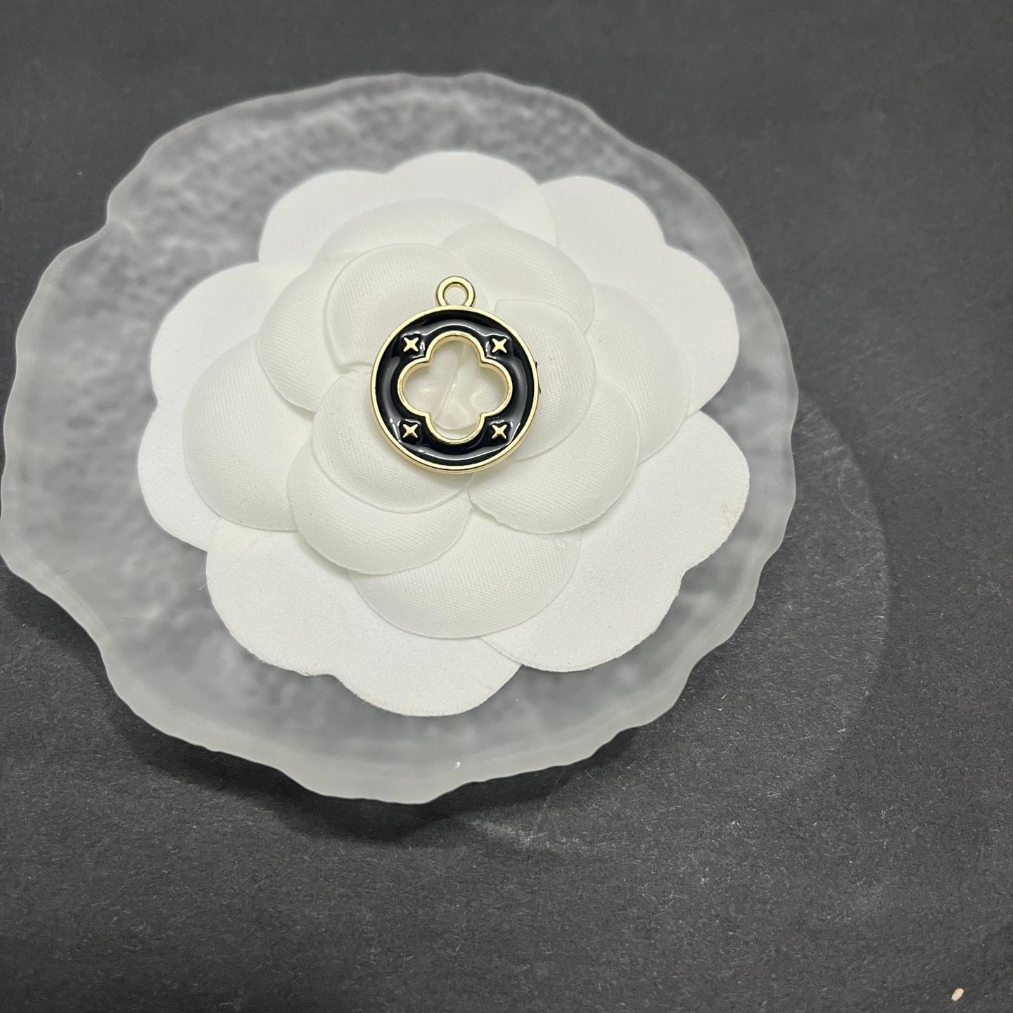 Three black four-leaf clover bracelet charms 26MM*24MM