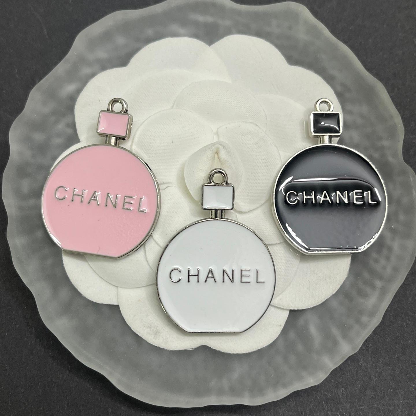 CC Perfume Bottle Shape with SILVER Trim 35MM*25MM