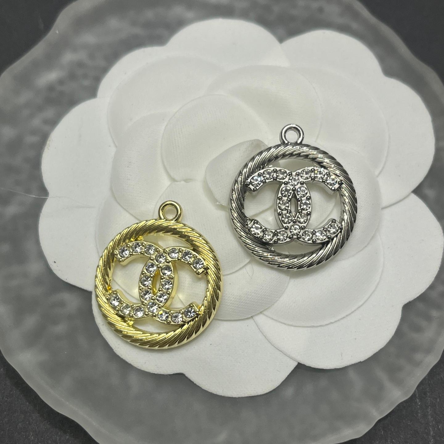 CC-Round Shape Hollow With Diamond 25MM*22MM