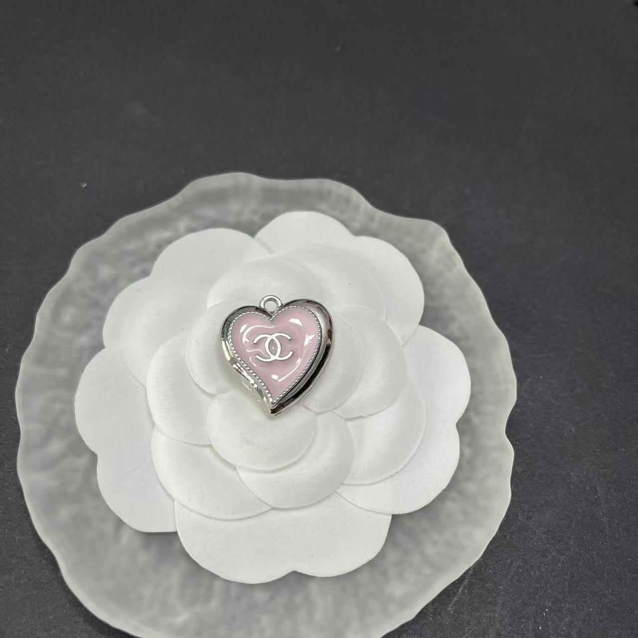 CC-Love Shape Metal Signage  21MM*23MM