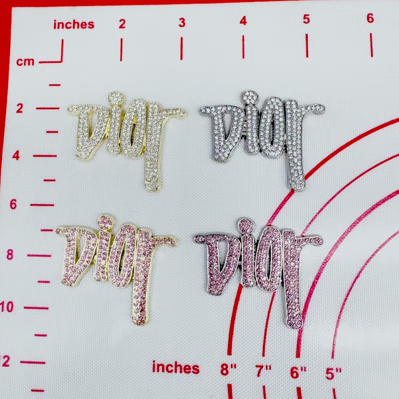 D- Brooch With Diamonds 42MM*32MM