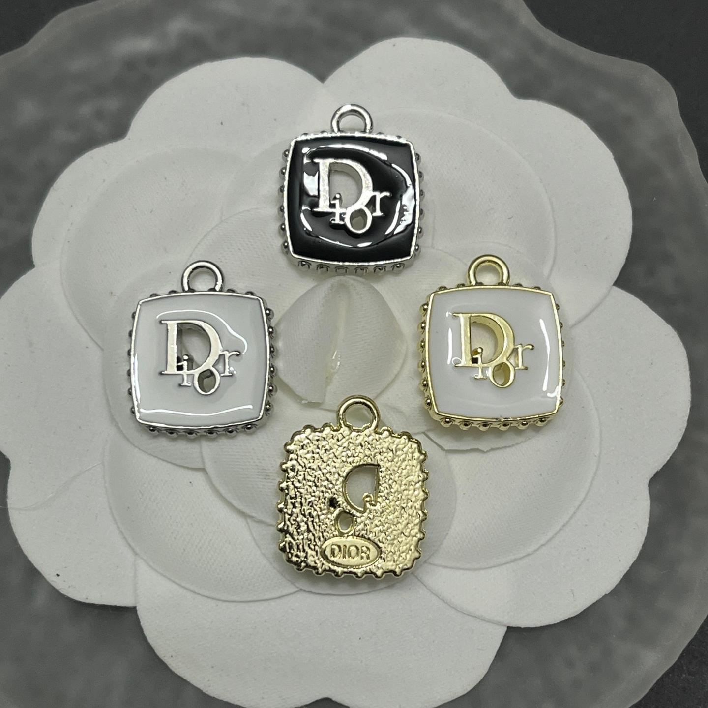 DR-Square shape Metal Signage 15MM*18MM