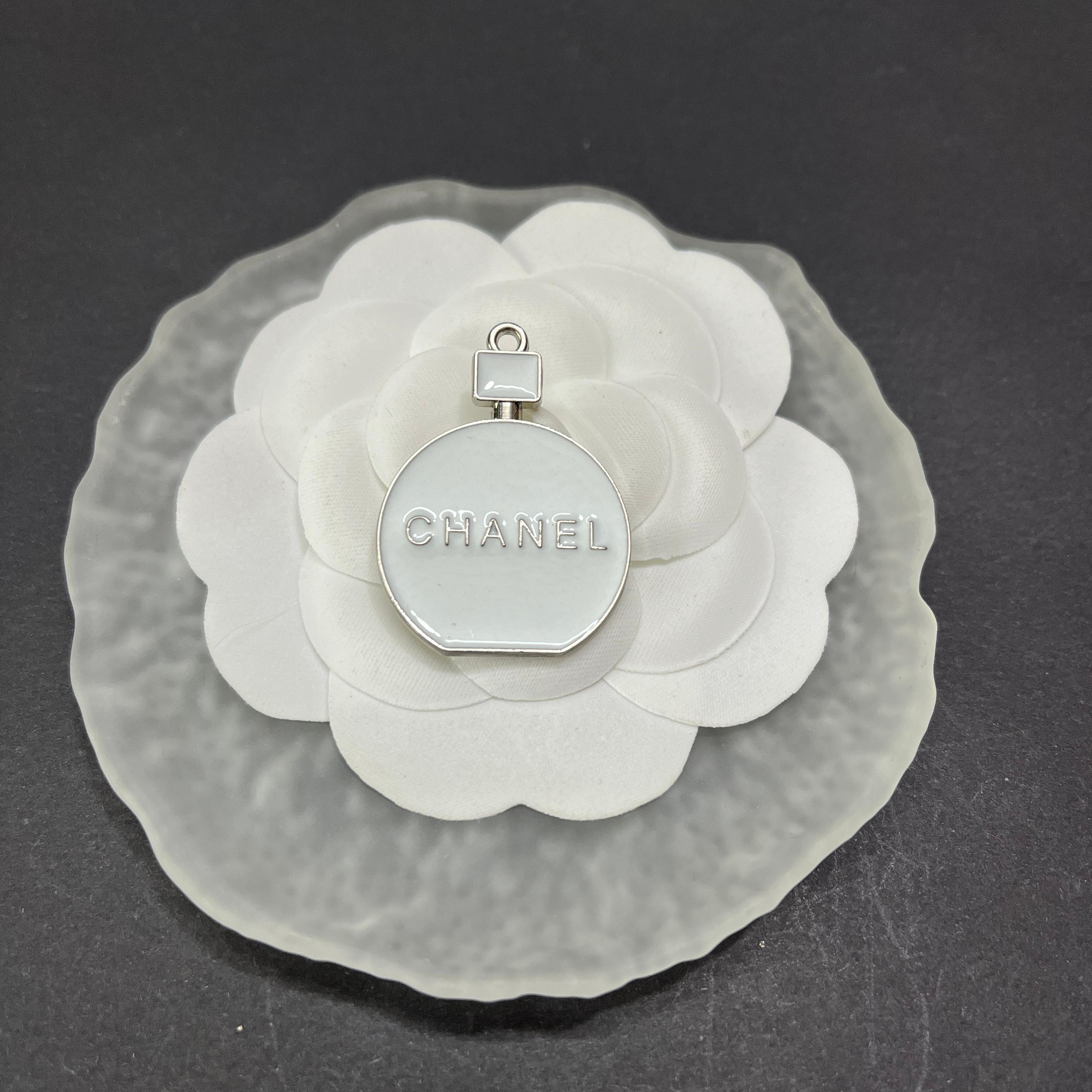 CC Perfume Bottle Shape with SILVER Trim 35MM*25MM