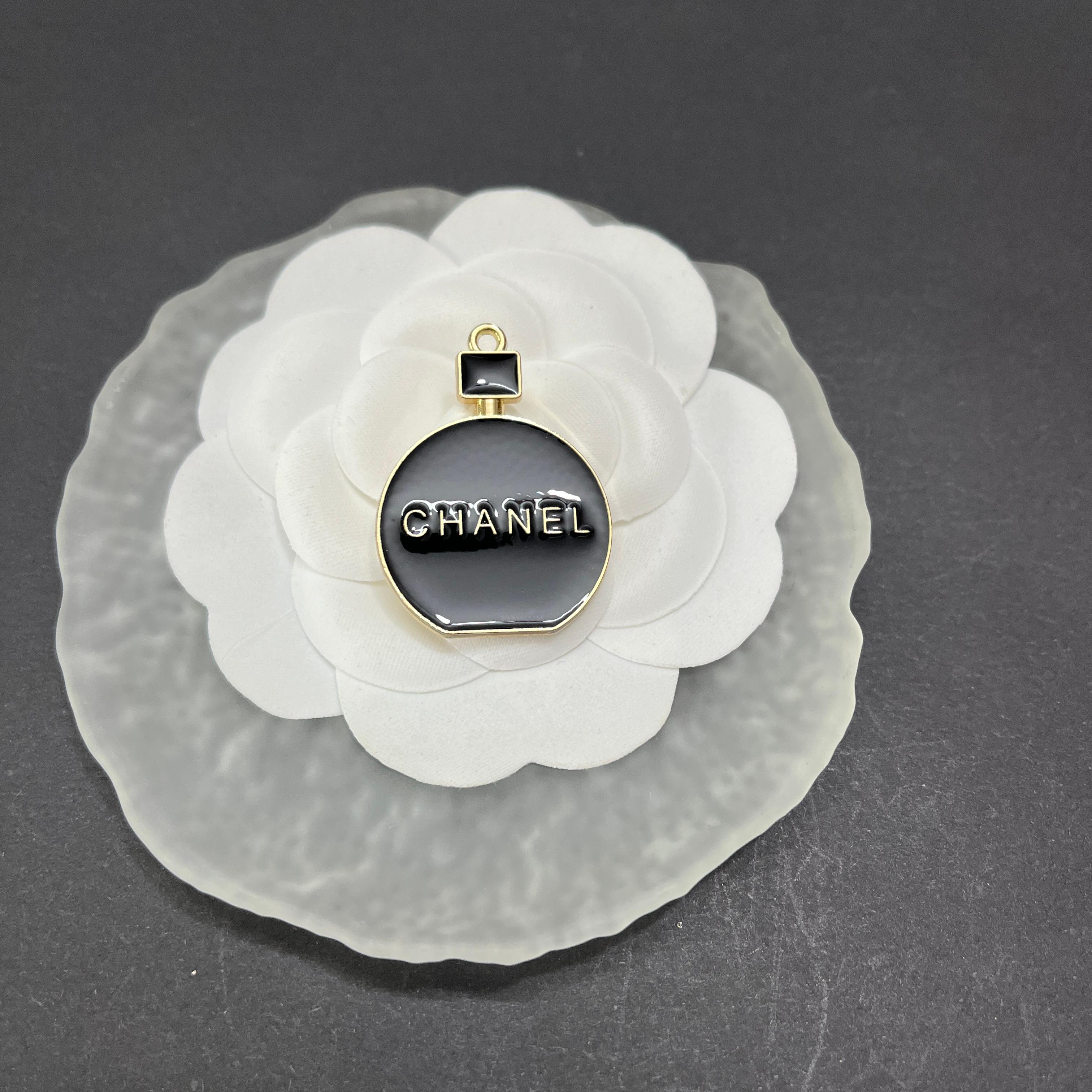 CC Perfume Bottle Shape with Gold Trim 35MM*25MM