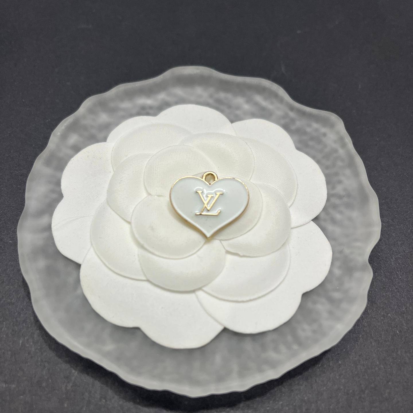 L-Love shape Metal Signage 17MM*20MM