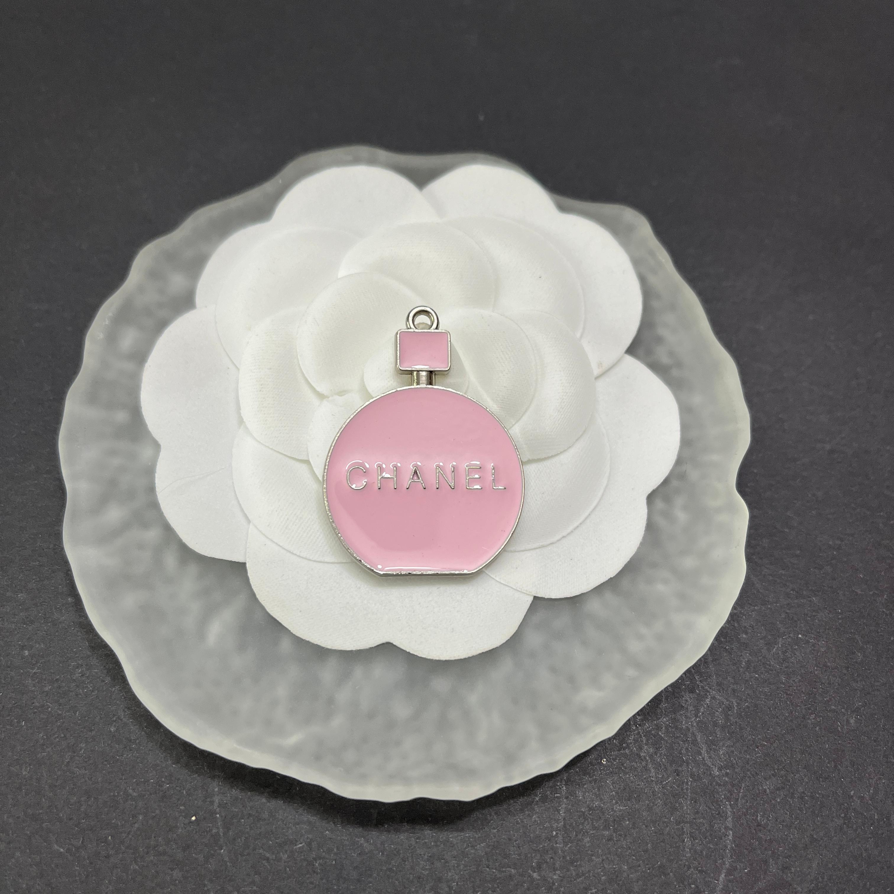 CC Perfume Bottle Shape with SILVER Trim 35MM*25MM