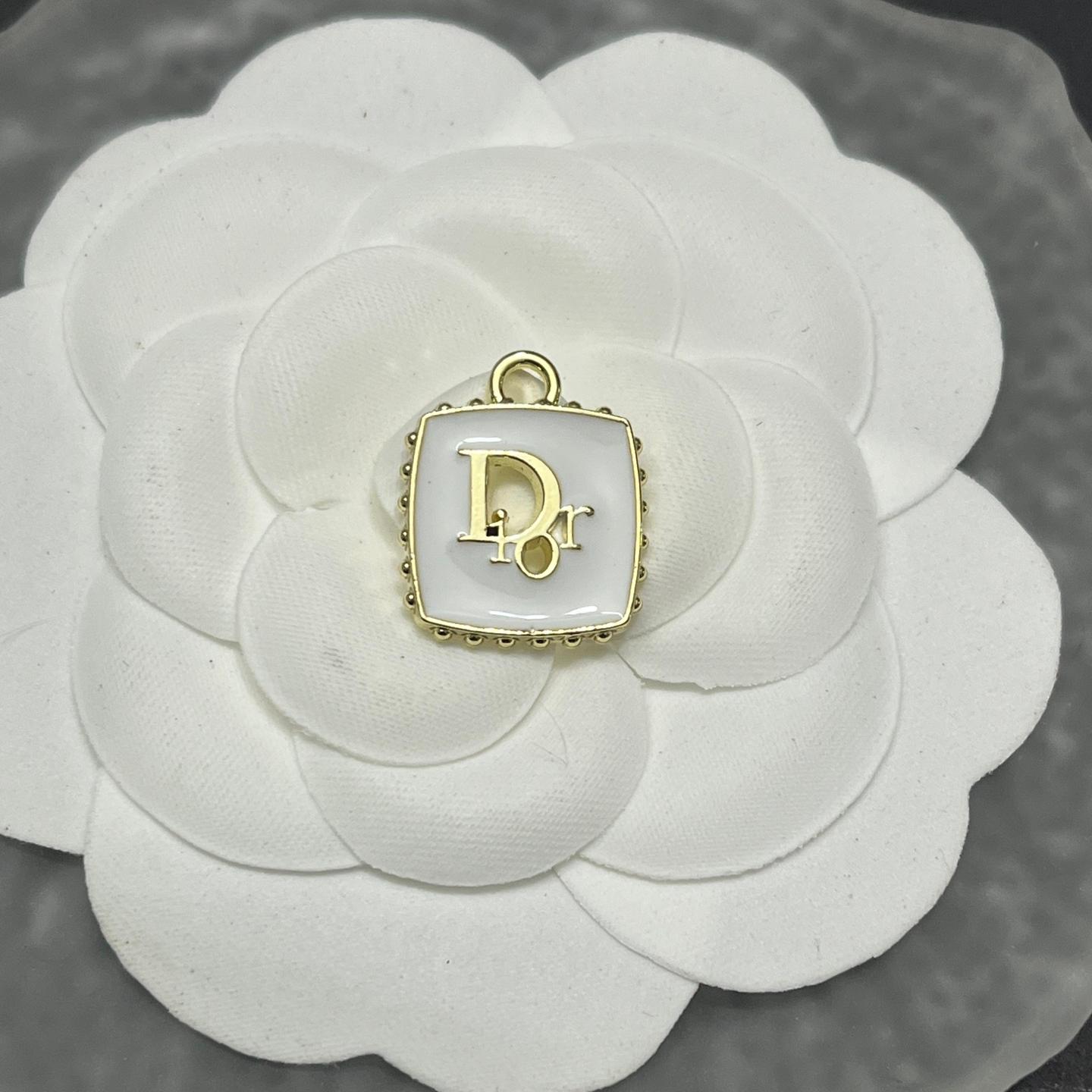 DR-Square shape Metal Signage 15MM*18MM