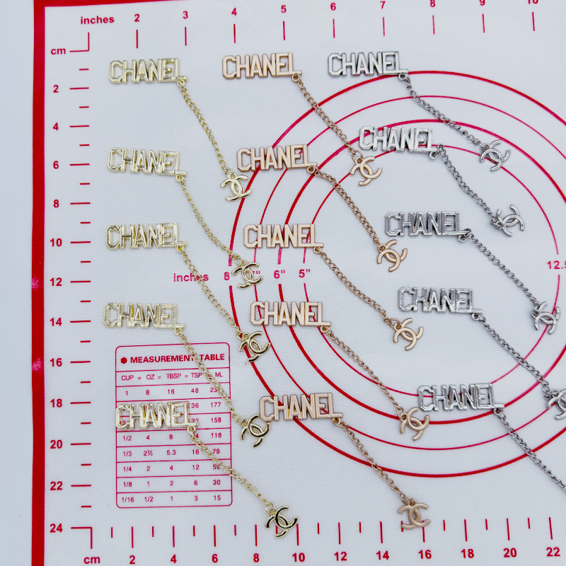 CC-Metal Signage with chain