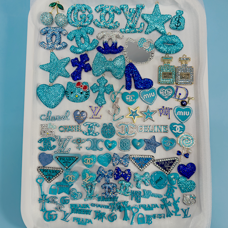 50-100PCS MIX Blue LUX CHARMS