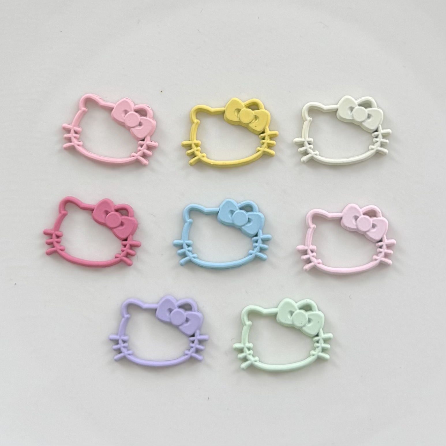 HK-Cute hollow cat head 20MM*15MM