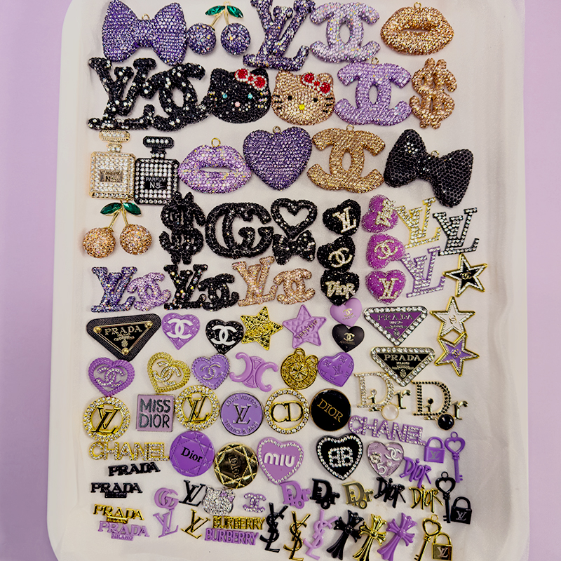 50-100PCS MIX Purple-Gold-Black LUX CHARMS