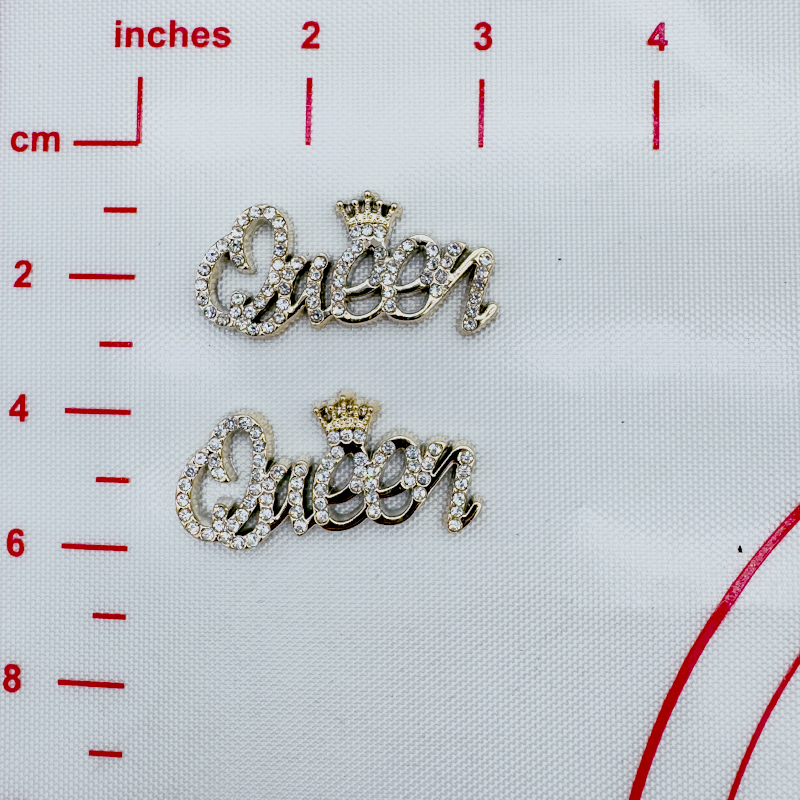A Bag of（10PCS）Non-Metal With Diamonds queen