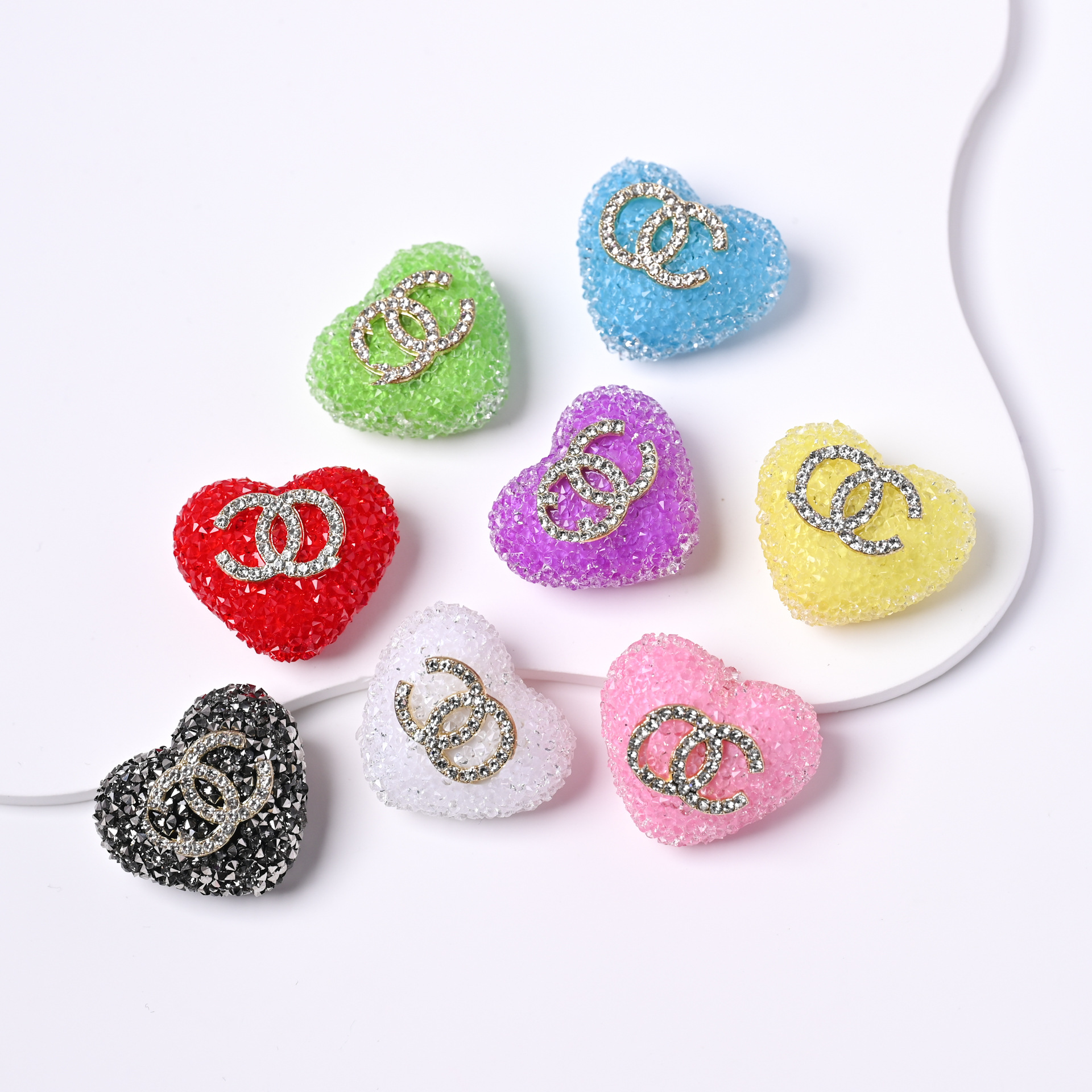 Love Shape Signage  With Diamonds cc 21MM*22MM