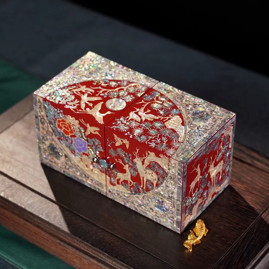 Deer and Crane for Spring Prosperity - Double-door Cabinet with Four Drawer