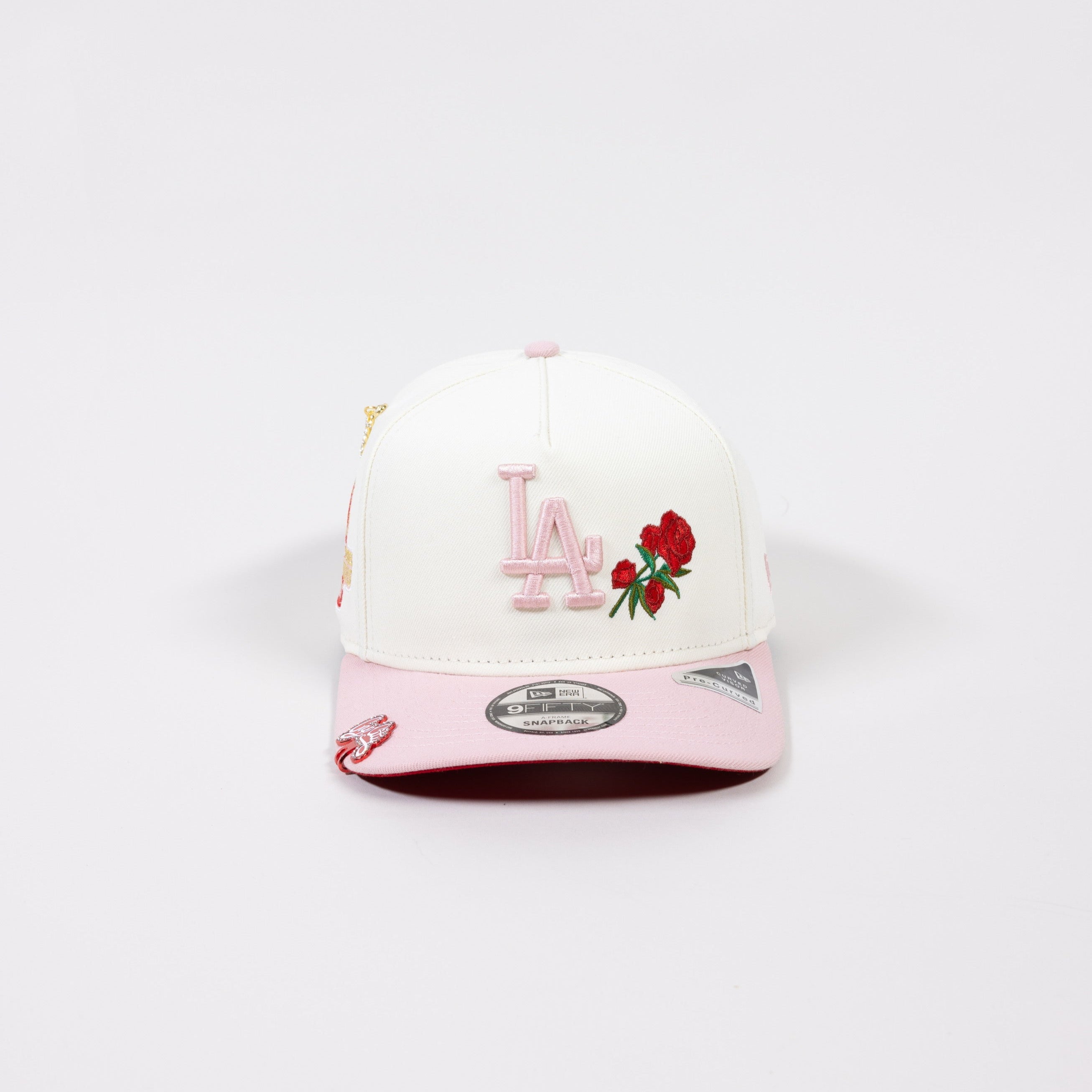 NEW ERA EXCLUSIVE 9FIFTY A-FRAME CHROME/ SOFT PINK LOS ANGELES DODGERS SNAPBACK W/ 2024 WORLD SERIES CHAMPIONS SIDE PATCH - Thesouthcap