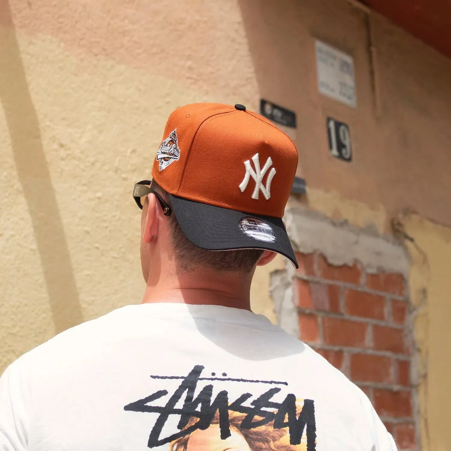 NEW ERA 9FORTY A-FRAME NEW YORK YANKEES WORLD SERIES 1996 TWO TONE / PINK UV SNAPBACK - Thesouthcap