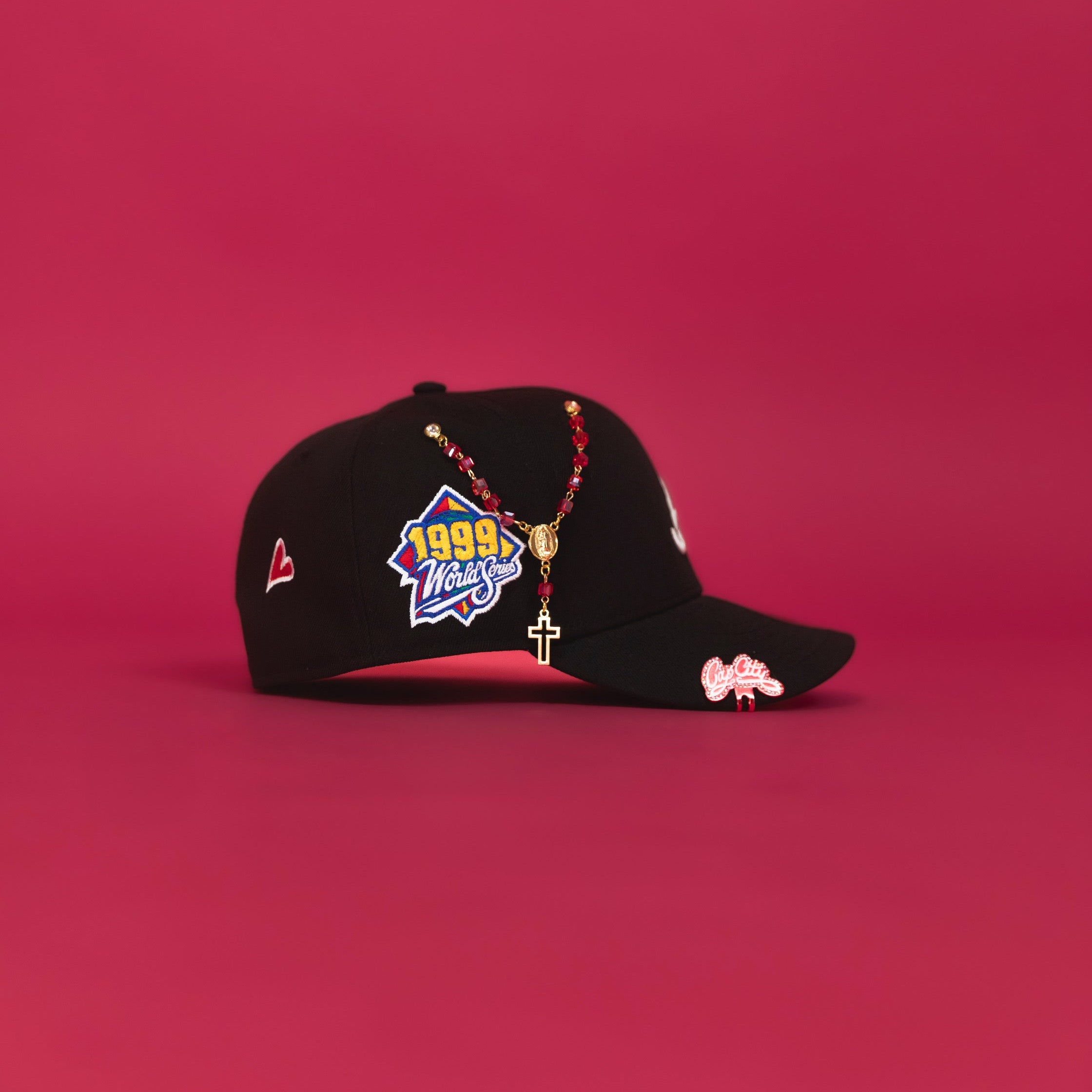 NEW ERA 59FIFTY BLACK ATLANTA BRAVES W/ RED HEART + 1999 WORLD SERIES SIDE PATCH - Thesouthcap