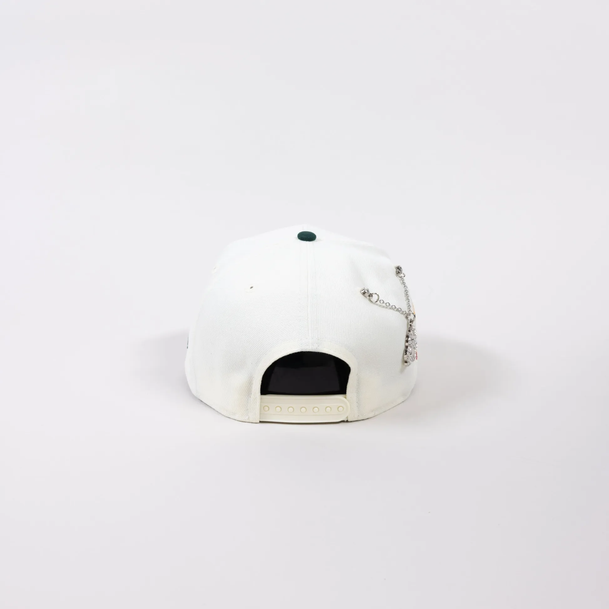 NEW ERA EXCLUSIVE 9FIFTY A-FRAME CHROME/ FOREST GREEN ATLANTA BRAVES SNAPBACK W/ 2000 ALL STAR GAME SIDE PATCH - Thesouthcap