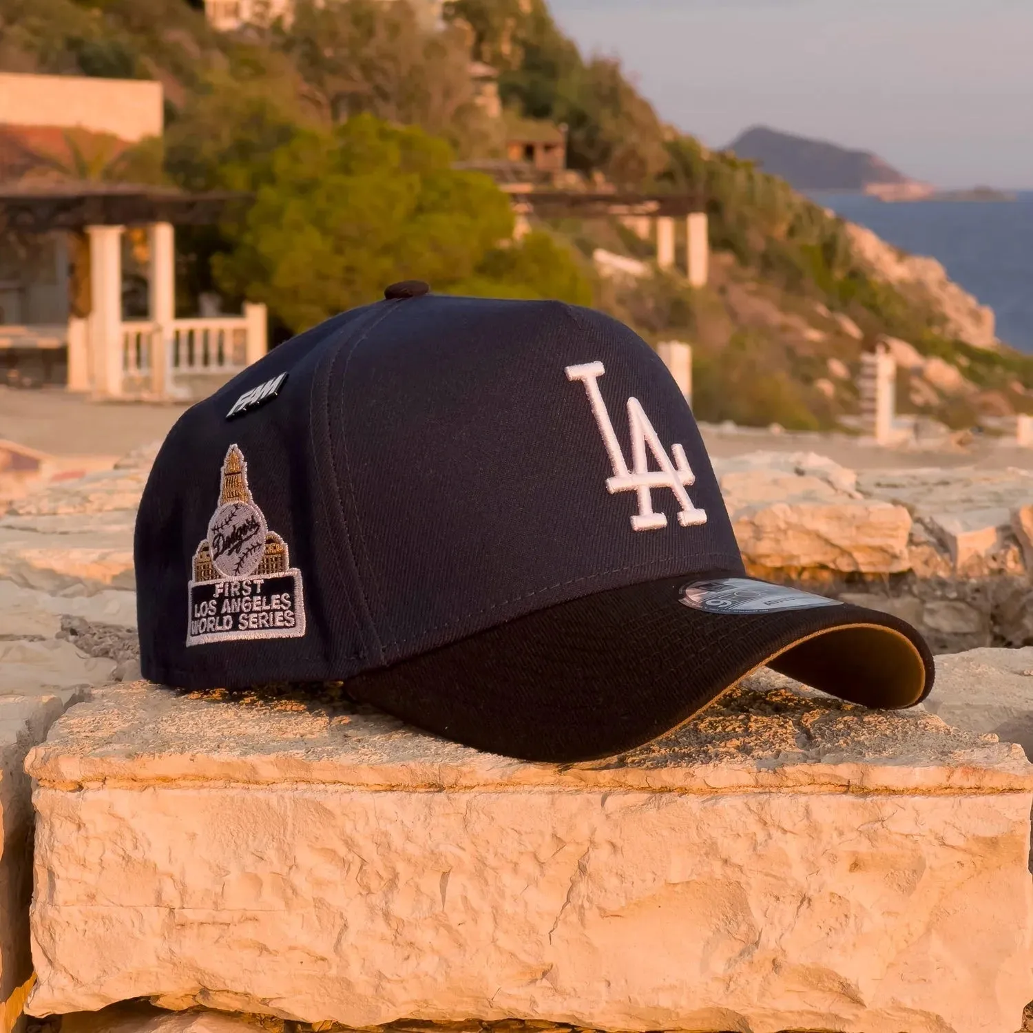 NEW ERA 9FORTY A-FRAME LOS ANGELES DODGERS FIRST LOS ANGELES WORLD SERIES TWO TONE / KHAKI UV SNAPBACK - Thesouthcap