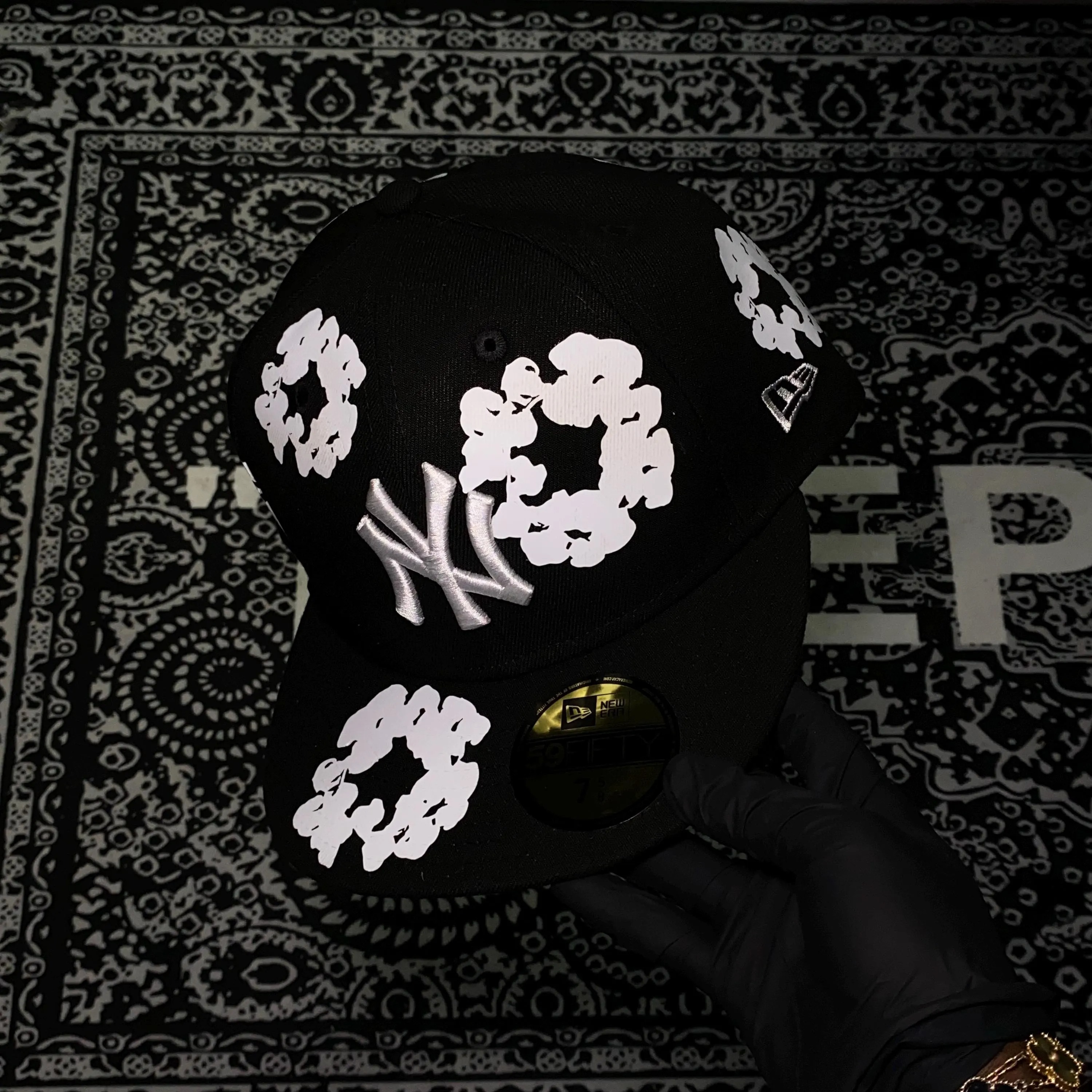 NEW YORK YANKEES DENIM TEARS BLACK FC EXCLUSIVE 59FIFTY - Thesouthcap