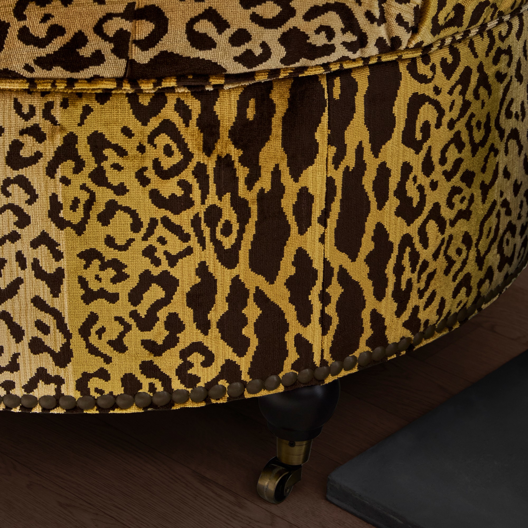 Soho Tufted Round Storage Ottoman (36