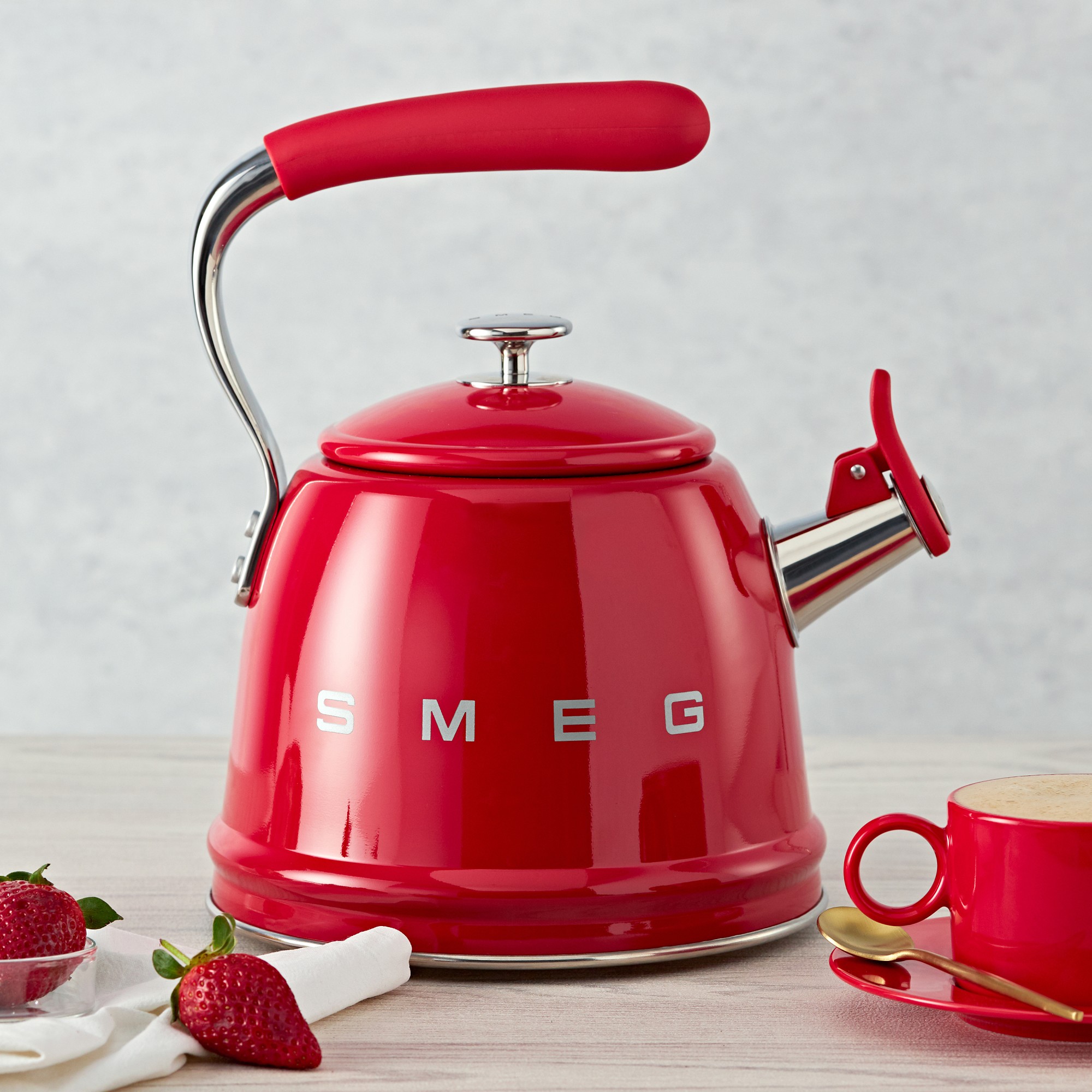 SMEG Stainless-Steel Whistling Tea Kettle, 2 1/2-Qt.