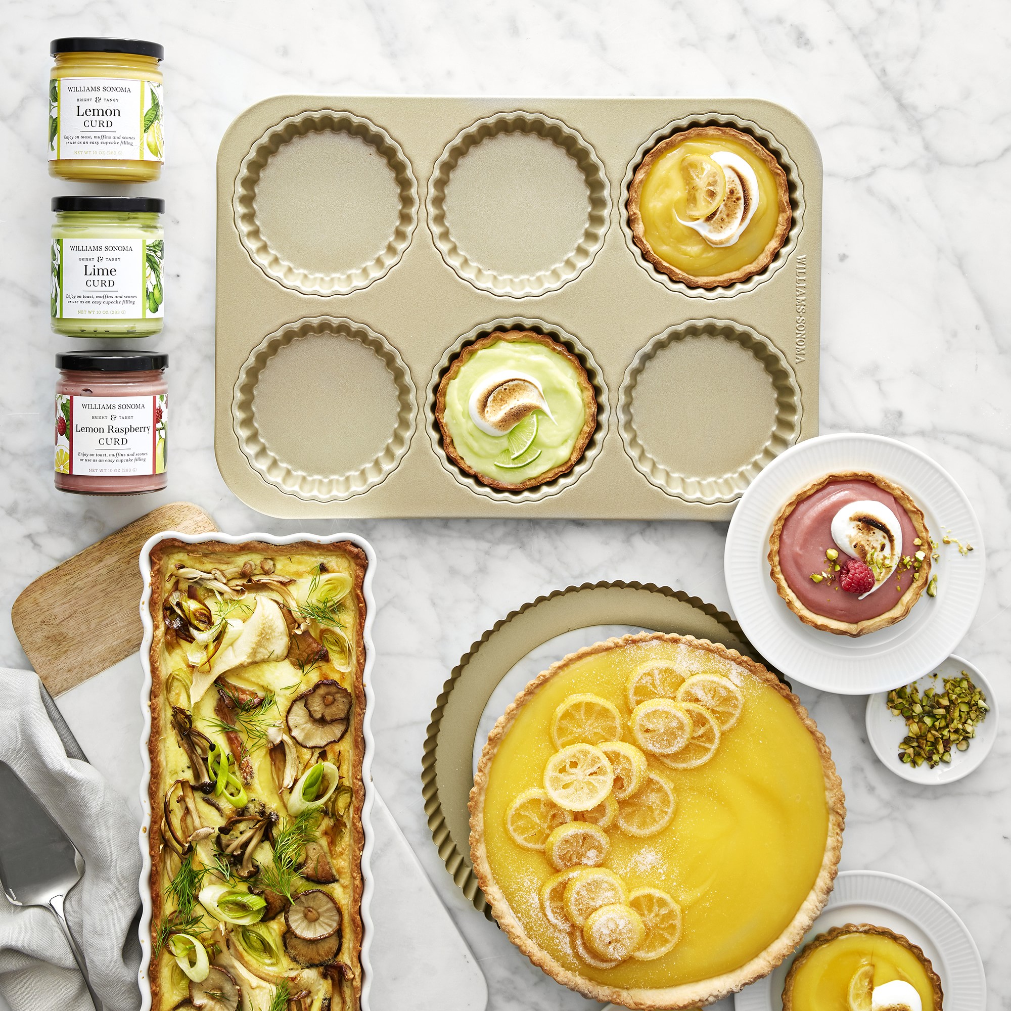 Williams Sonoma Goldtouch® Pro Tart Pan with Removable Bottom