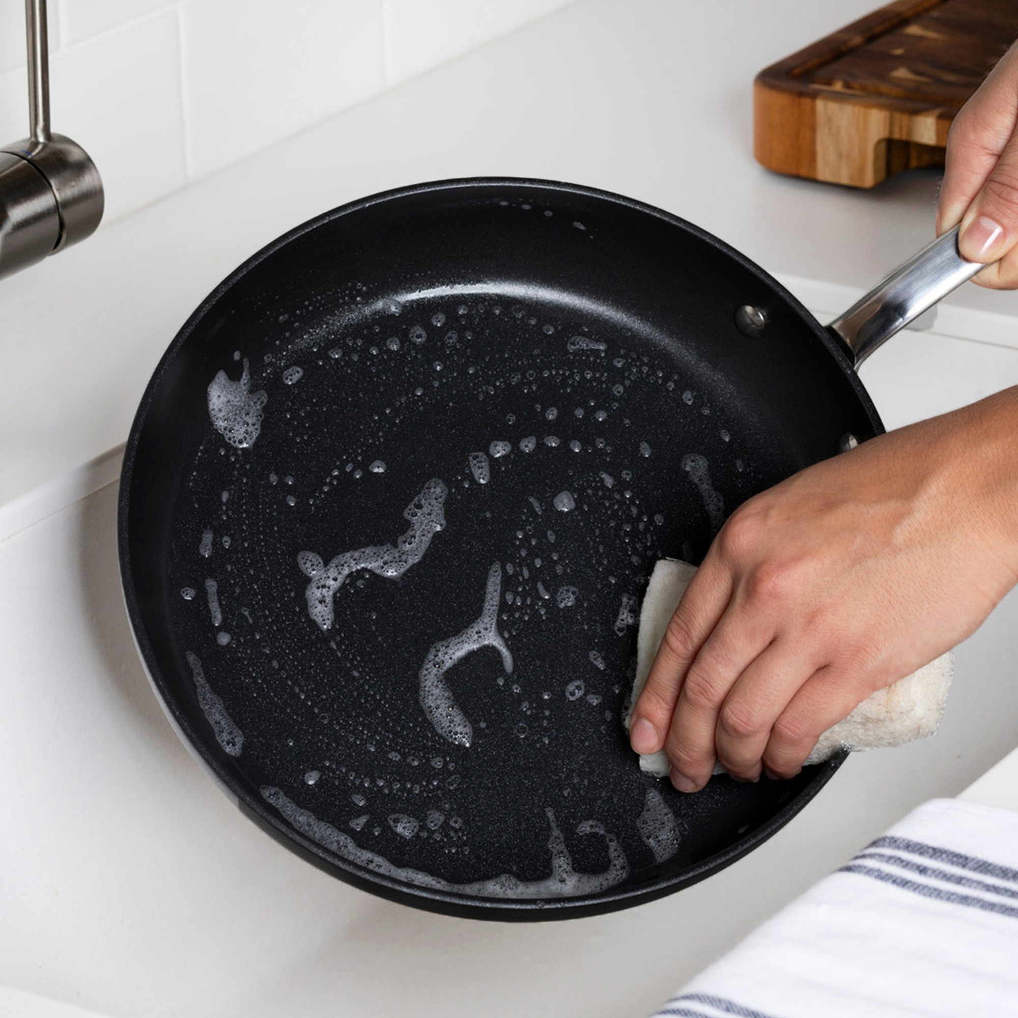 All-Clad HA1 Expert Hard Anodized Nonstick Fry Pan, 10