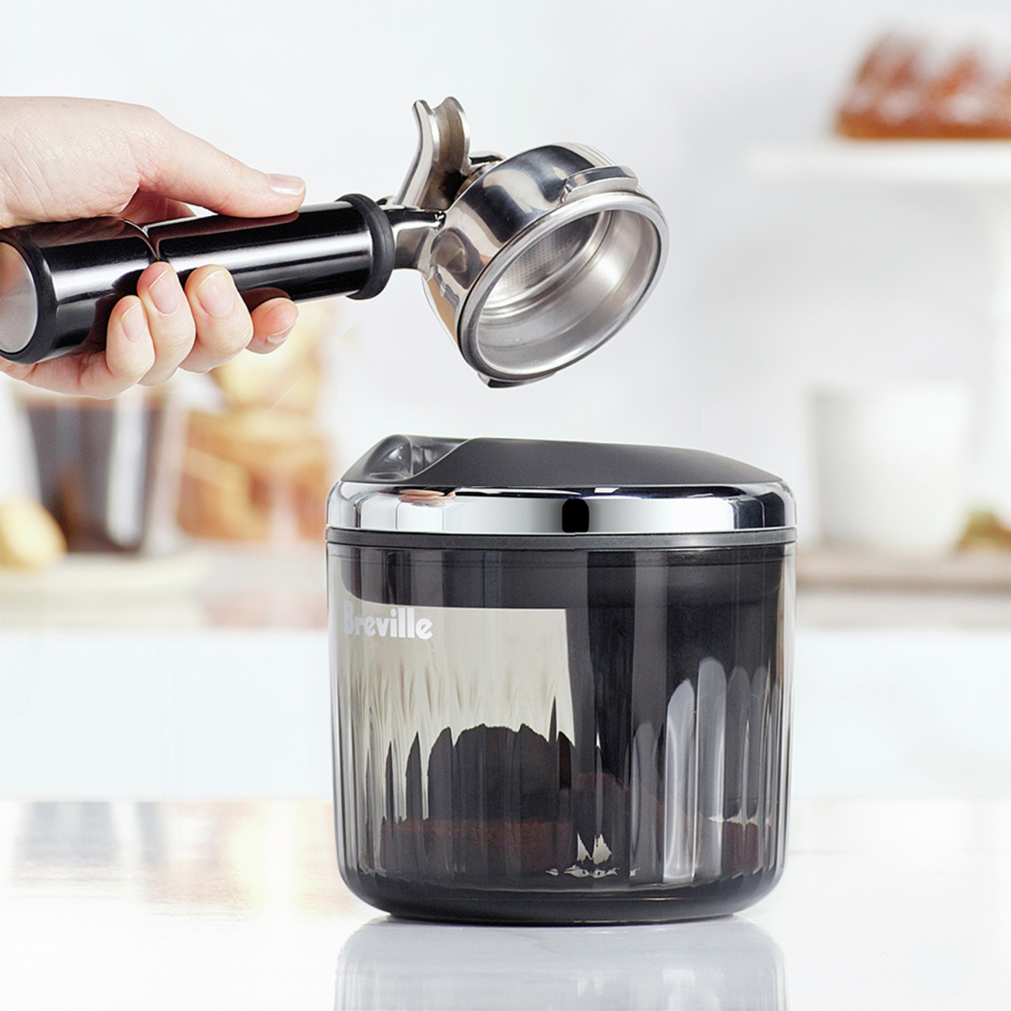 Breville Puck Sucker™ Automatic Knock Box