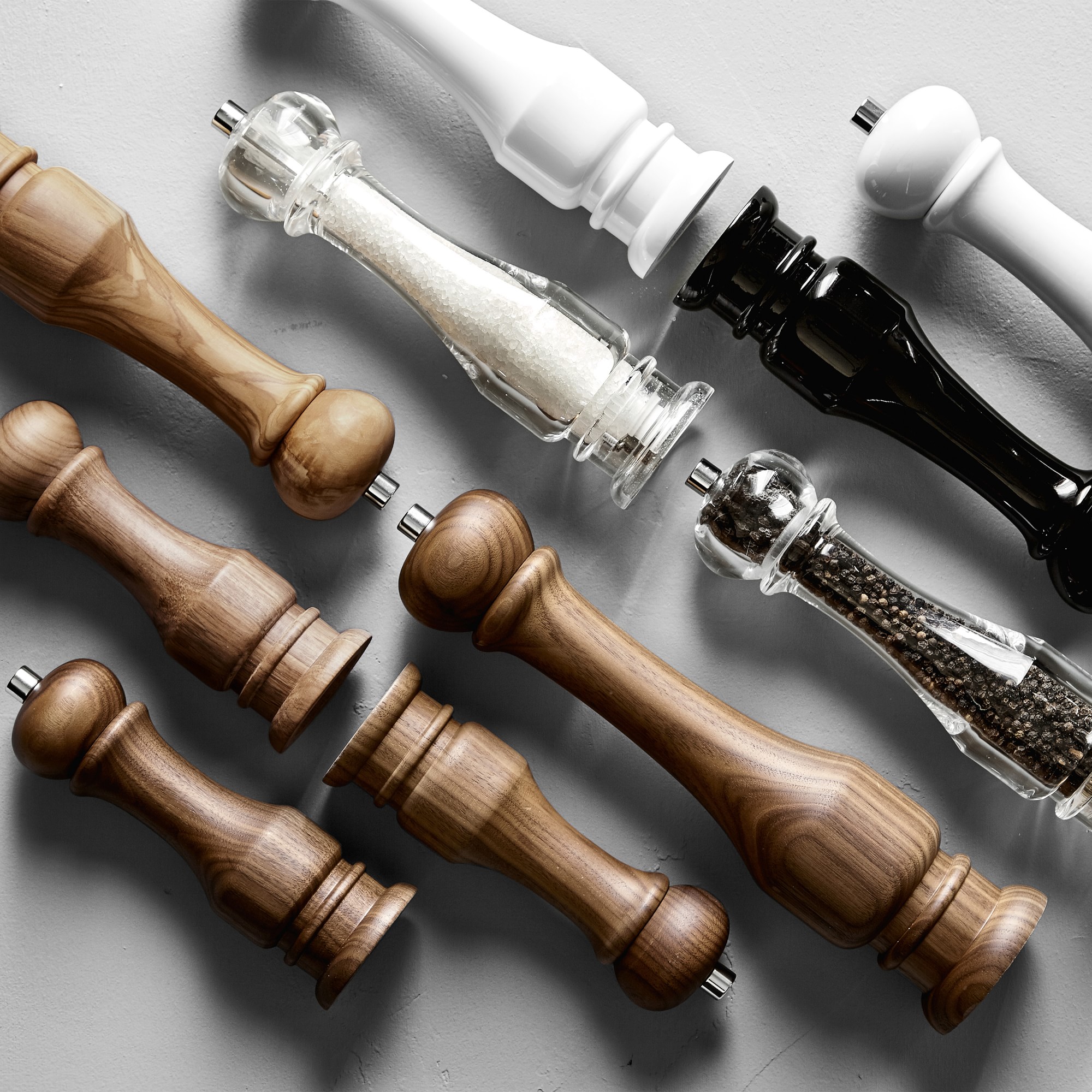 Williams Sonoma Traditional Acrylic Salt & Pepper Mills