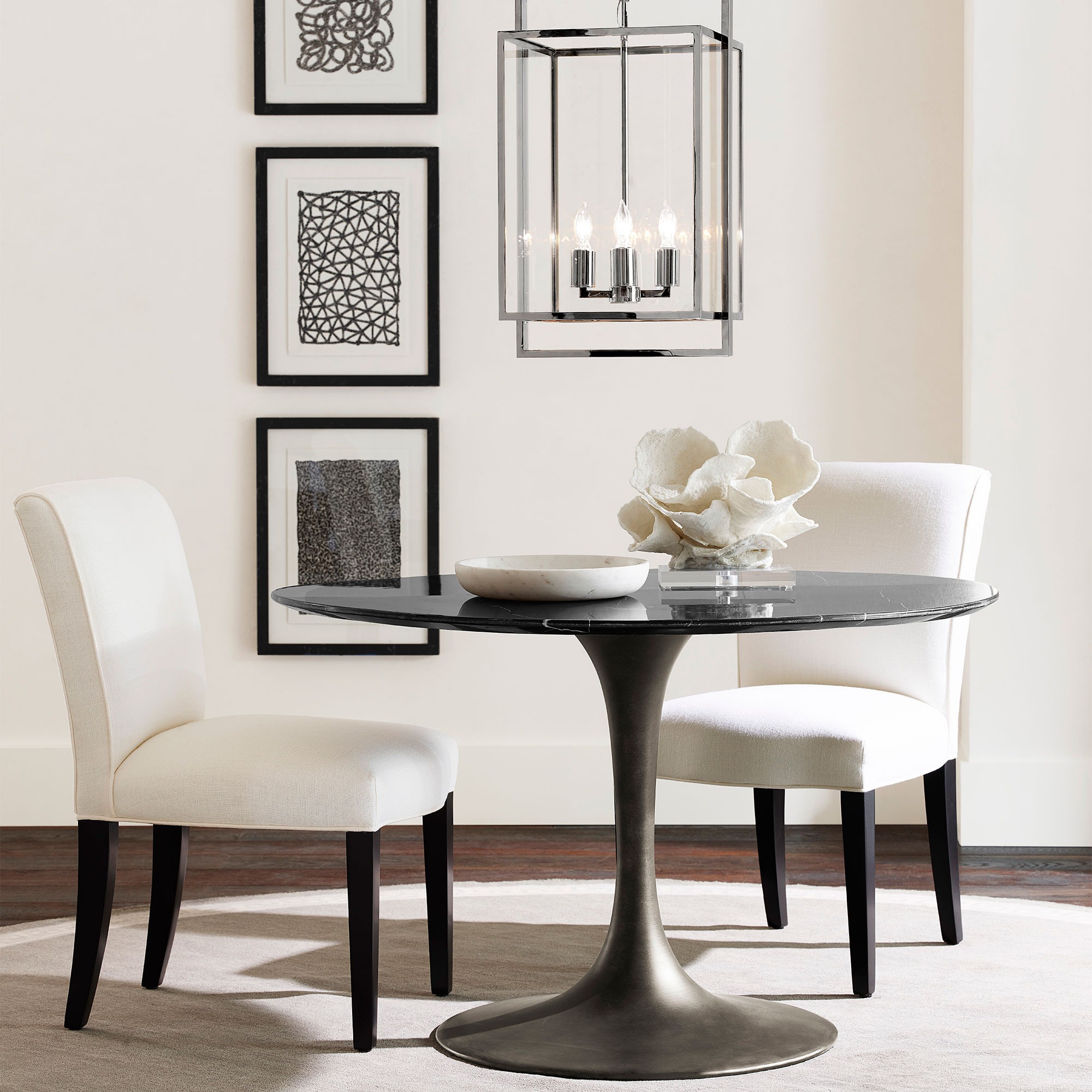 Tulip Round Pedestal Dining Table (42