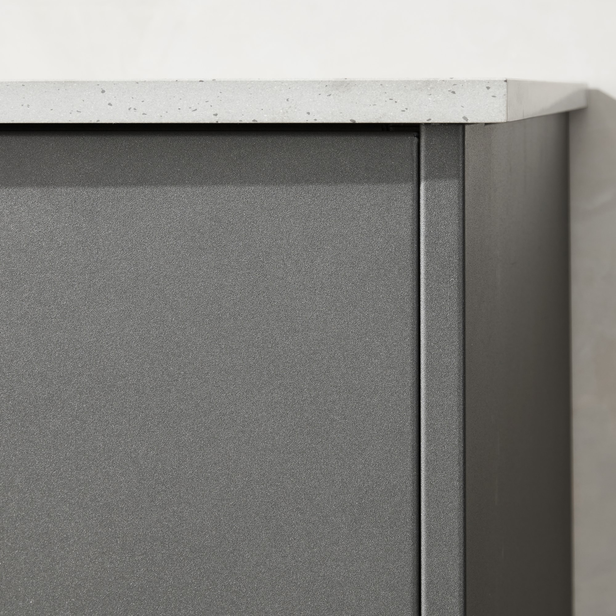 Urban Bonfire Outdoor Kitchen x Twin Eagles 42” Grill