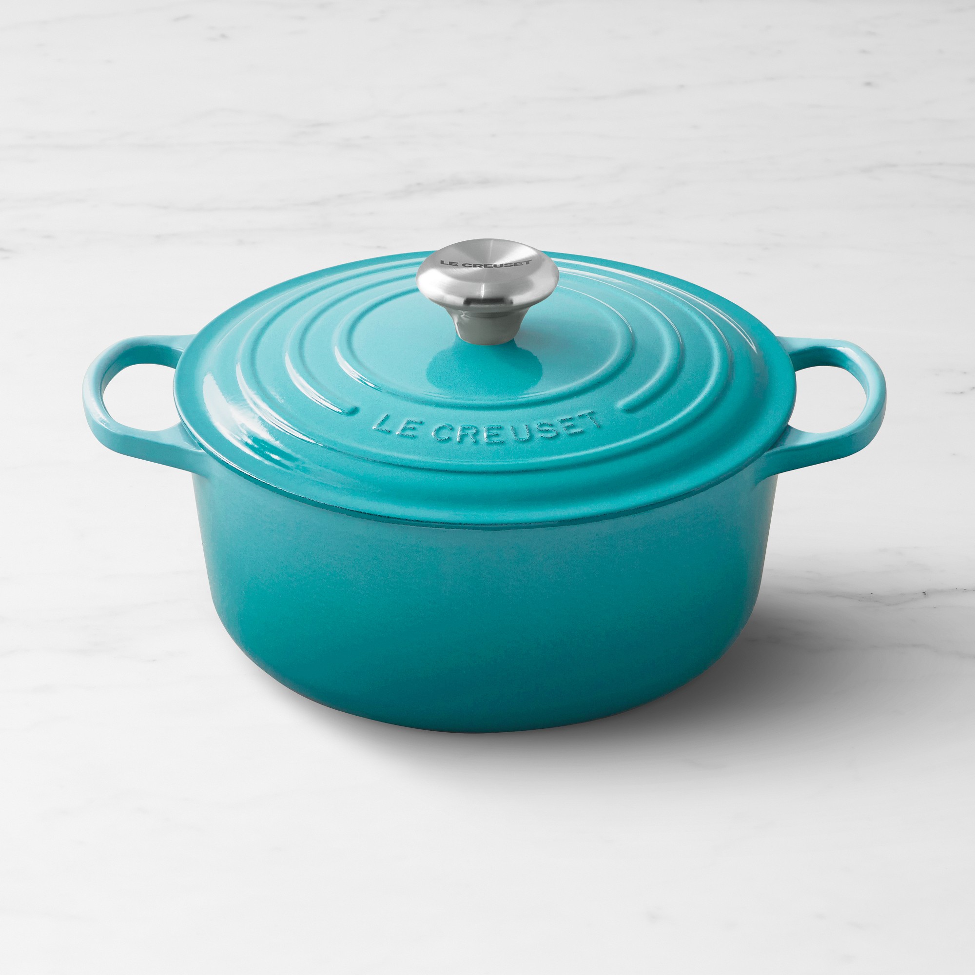 Le Creuset Signature Enameled Cast Iron Round Dutch Oven