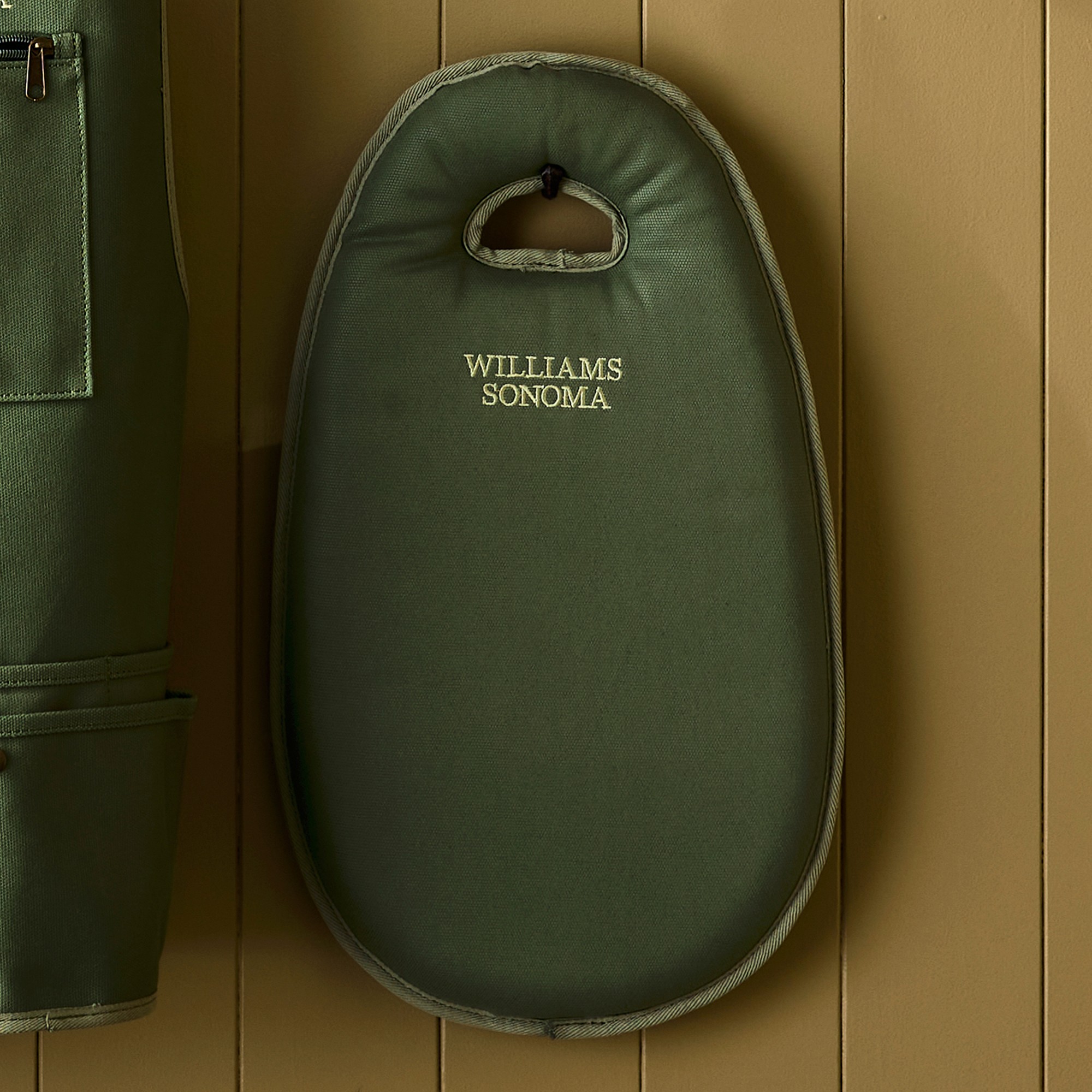 Williams Sonoma Gardening Kneeler