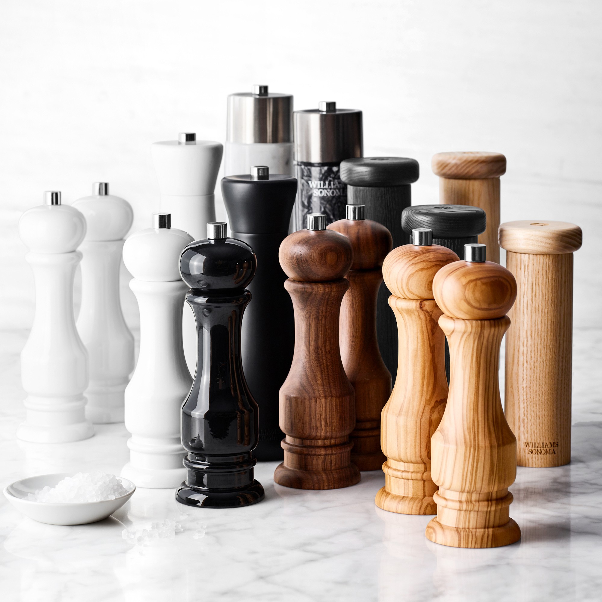 Williams Sonoma Walnut Salt & Pepper Mills Set