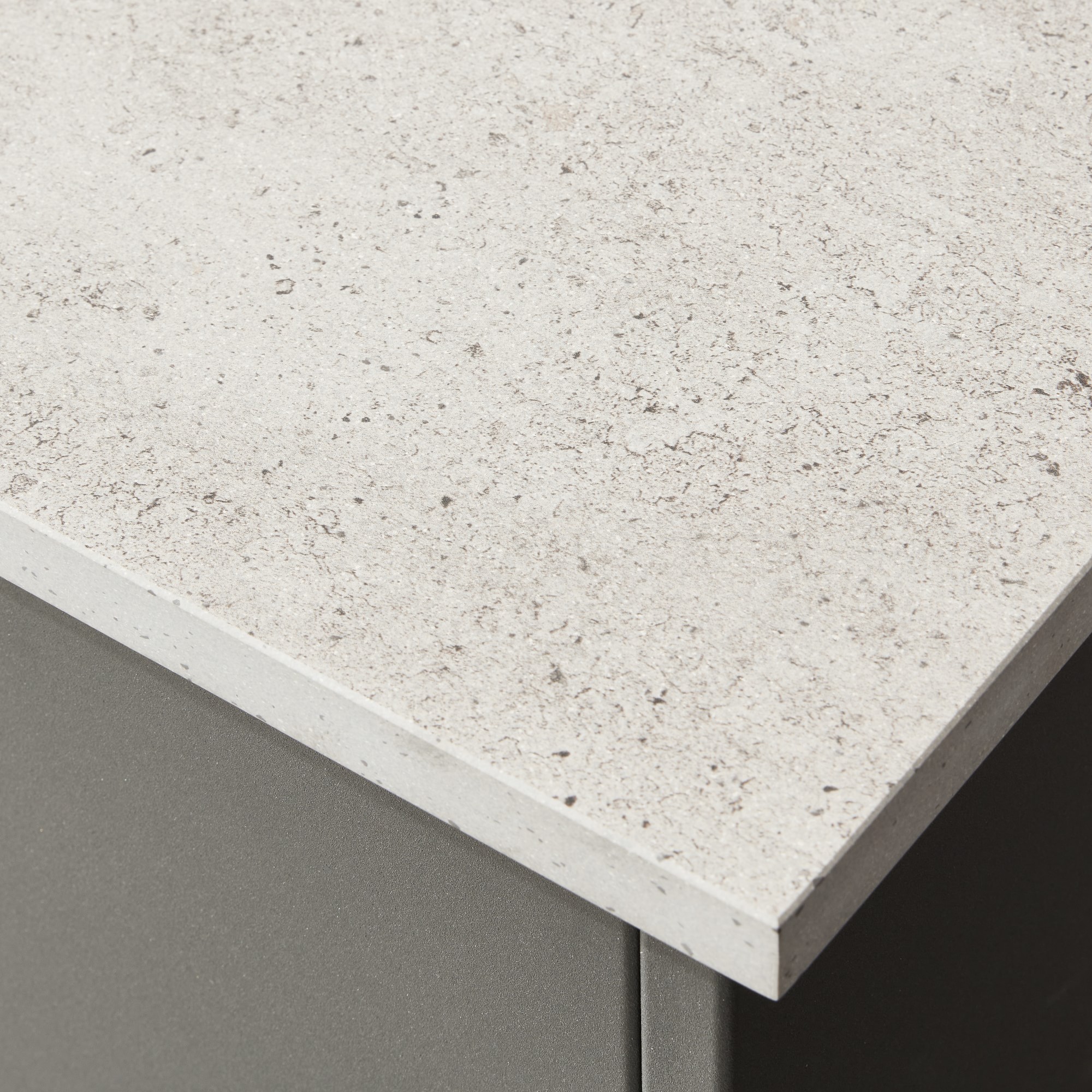 Urban Bonfire Outdoor Kitchen x Twin Eagles 42” Grill