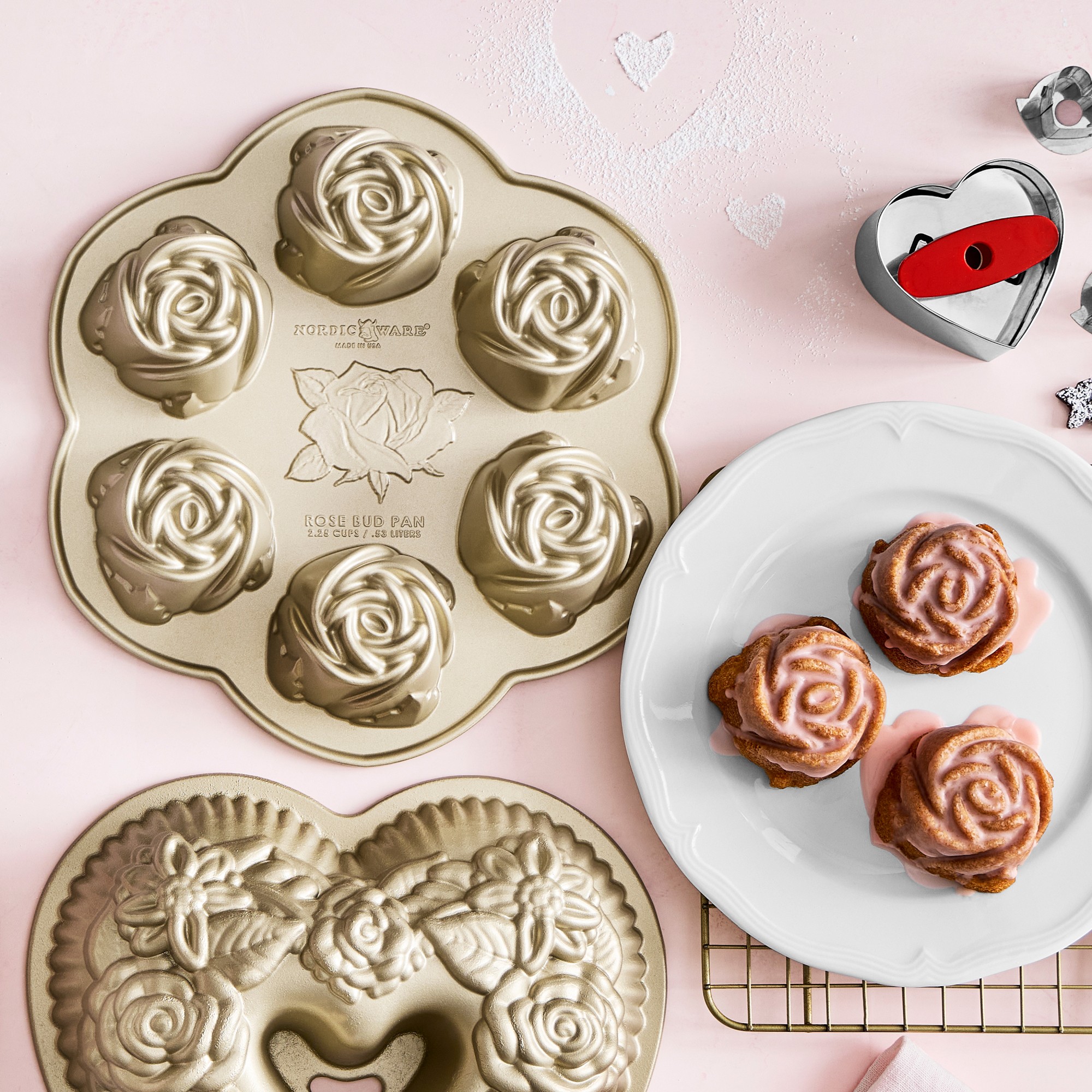Nordic Ware Nonstick Cast Aluminum Rose Cakelet
