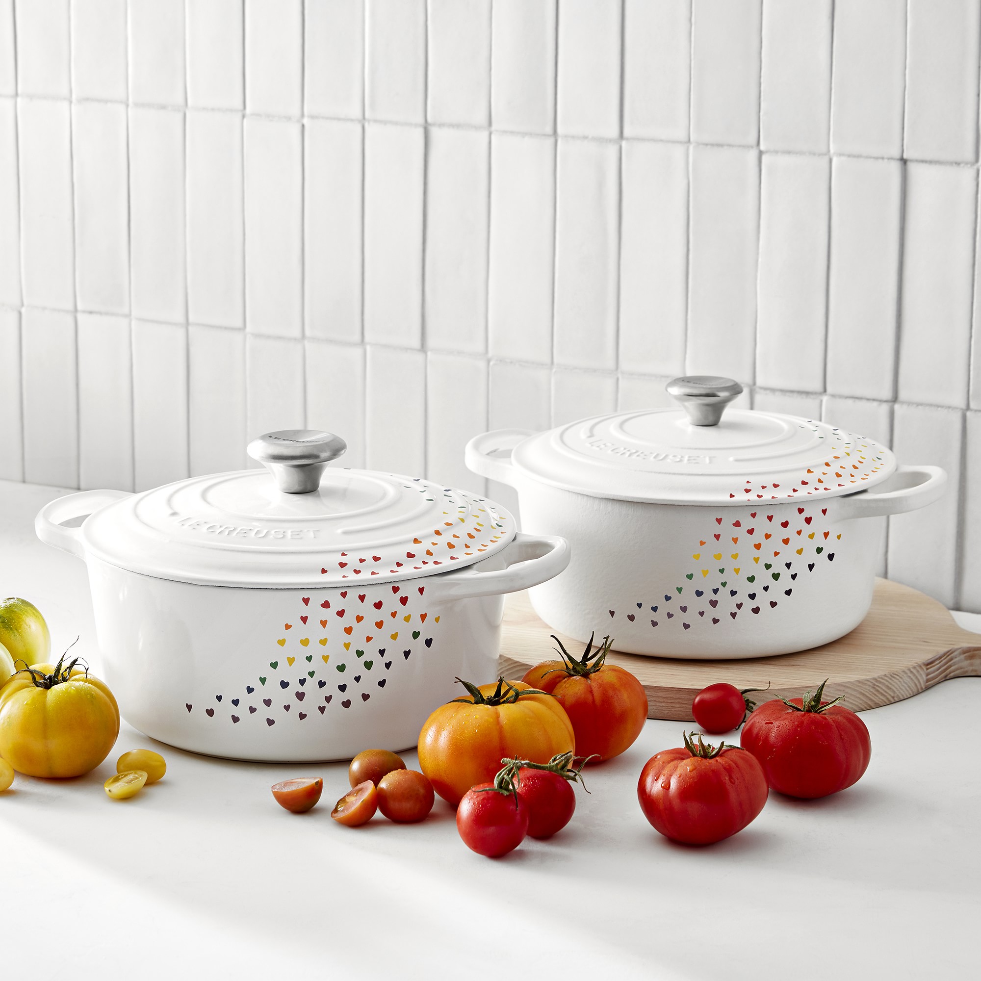 Le Creuset Signature Enameled Cast Iron Round Dutch Oven, 4 1/2-Qt., L'OVEn